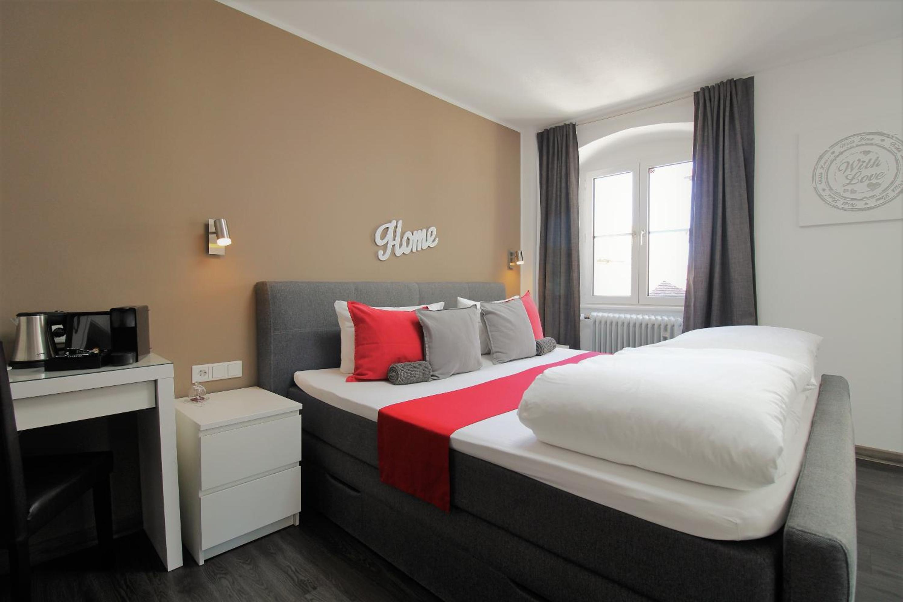 Economy Double Room - Photo 1