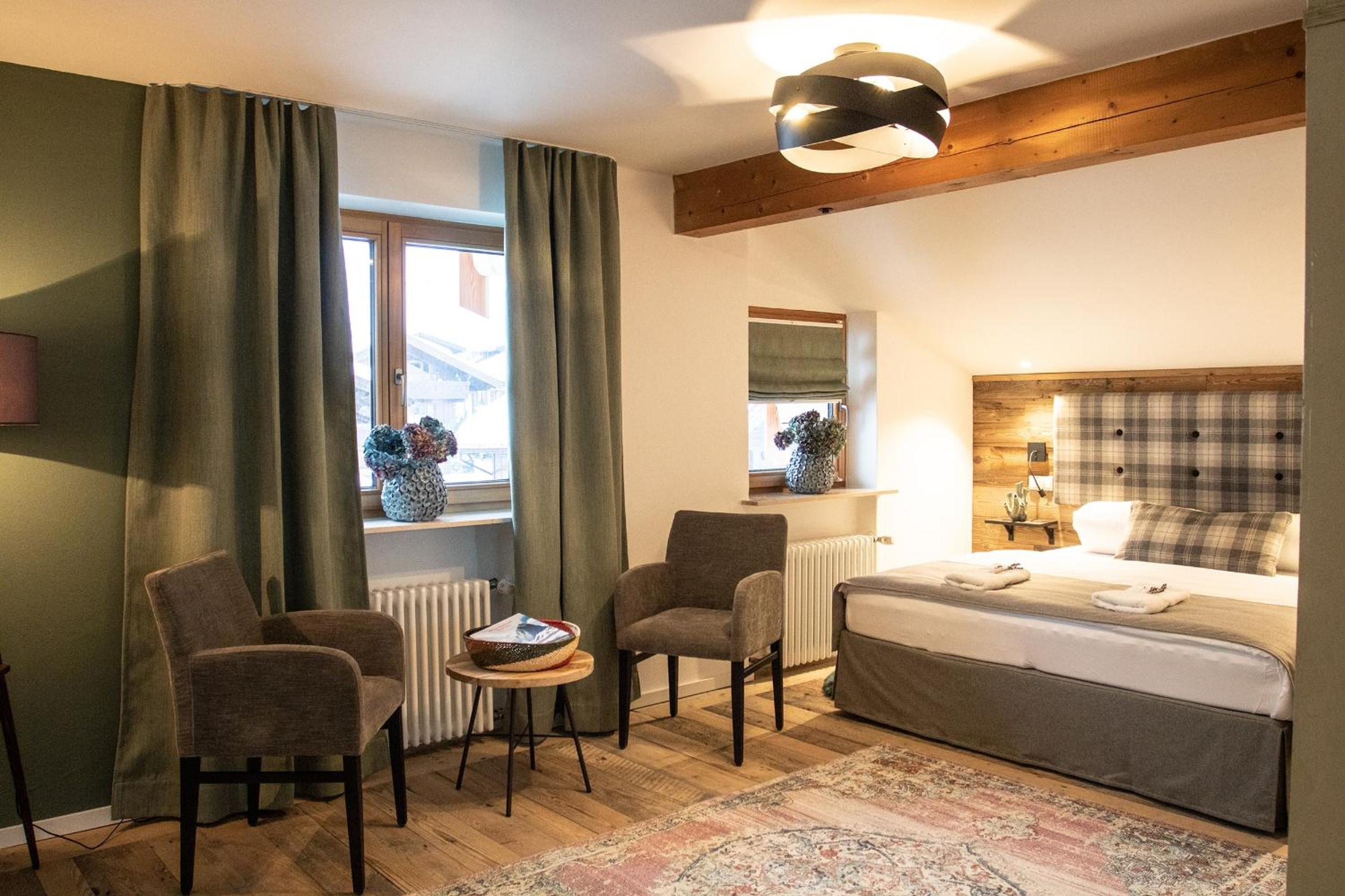 Deluxe Apartment