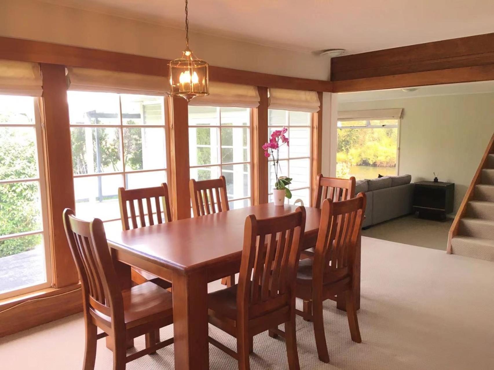 Superior Family Room photo 2
