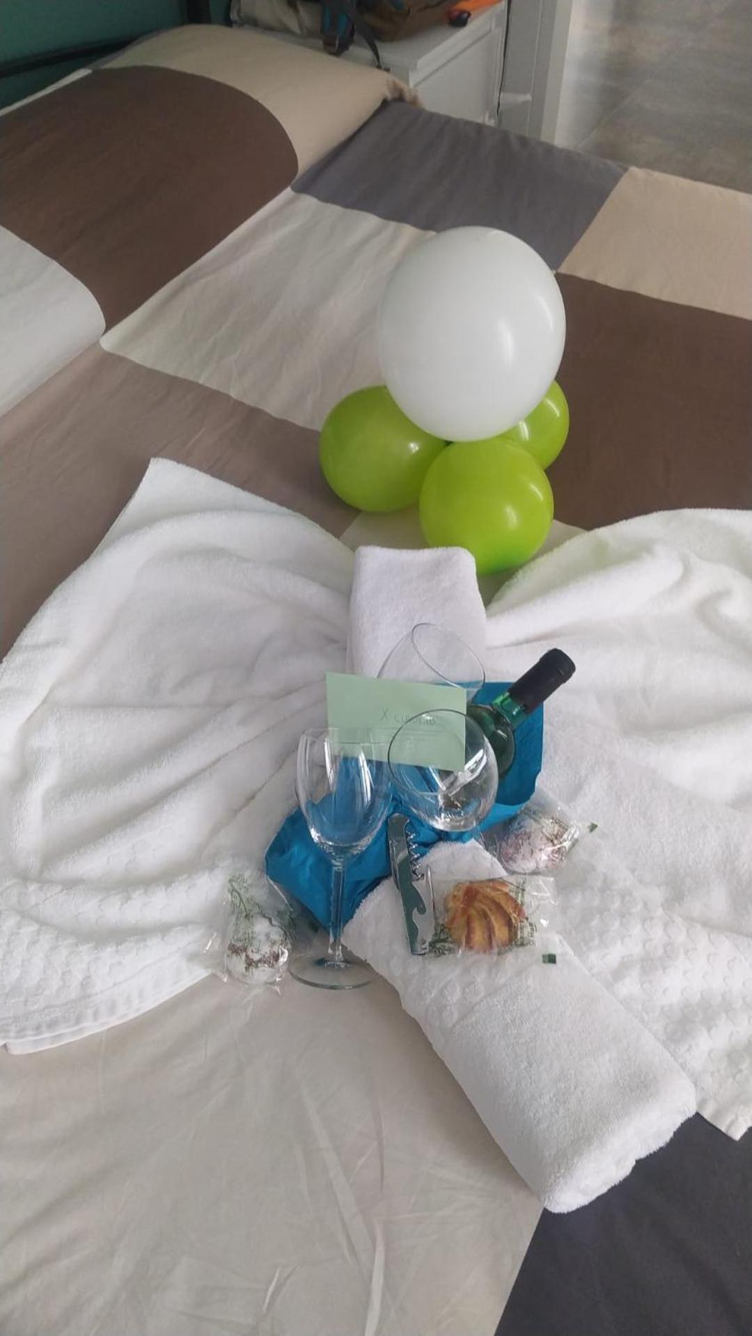 Deluxe Double Room with Balcony - Photo 1