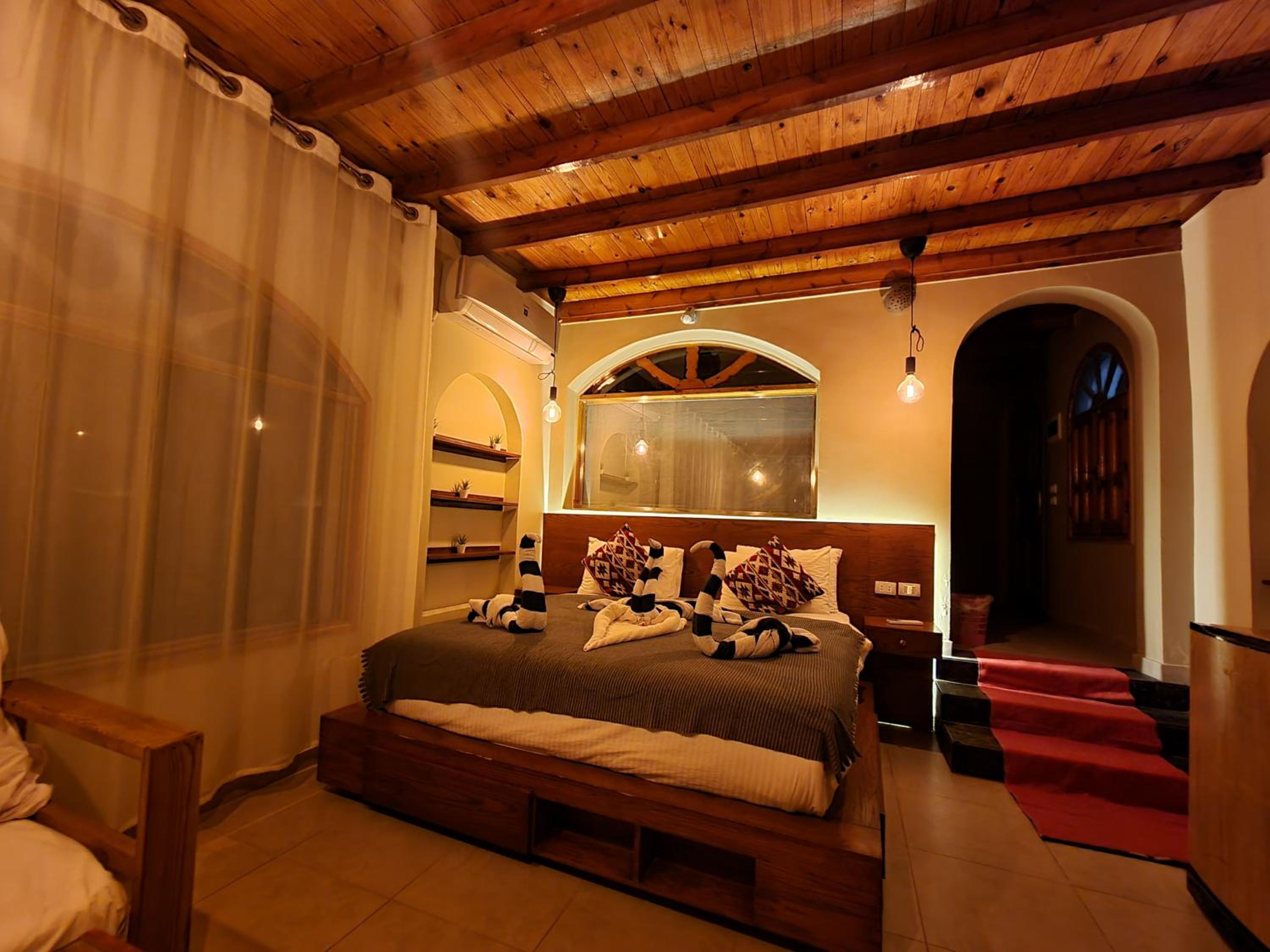 Superior Suite with Sea View - Photo 25