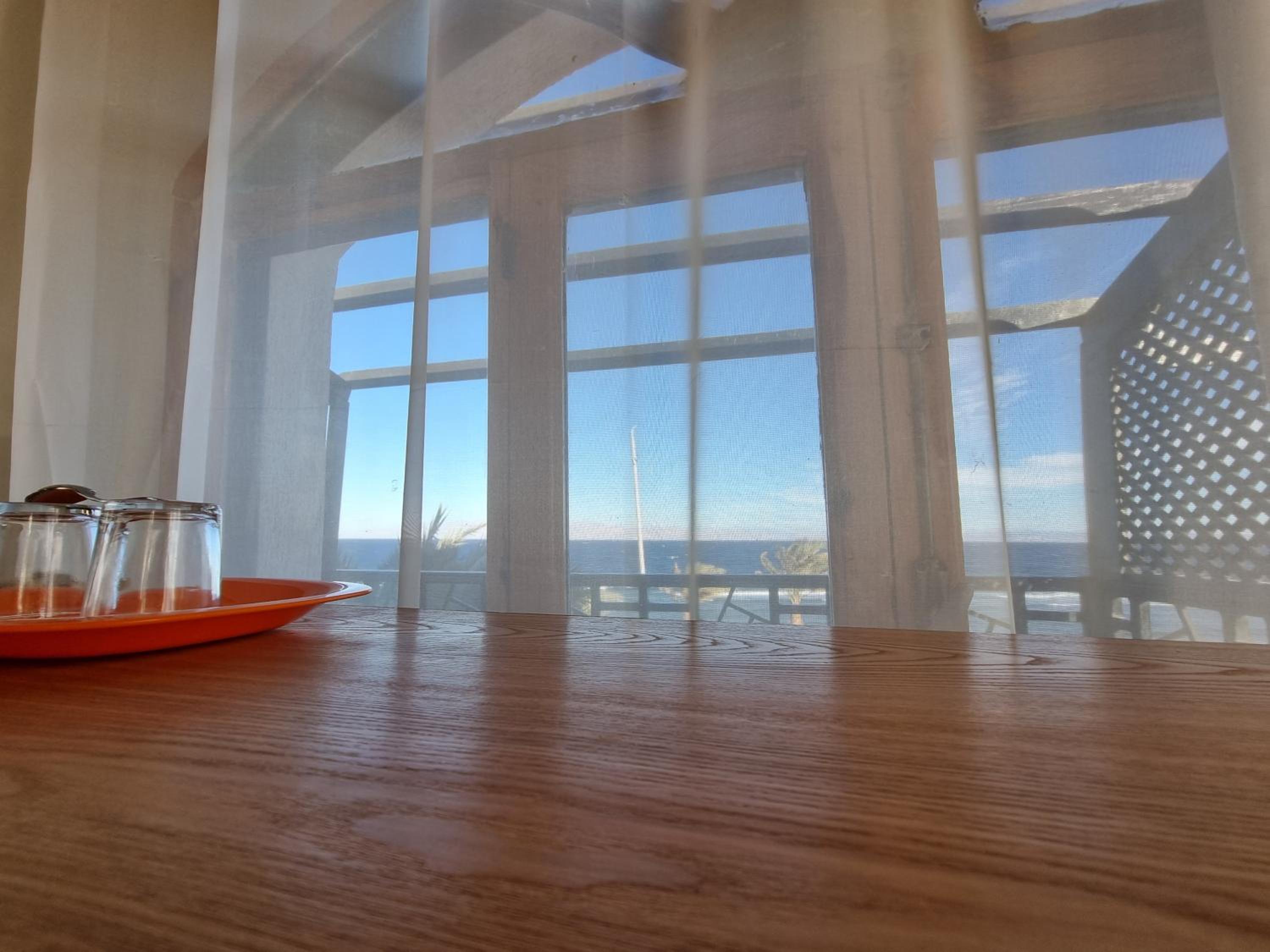 Superior Suite with Sea View - Photo 2