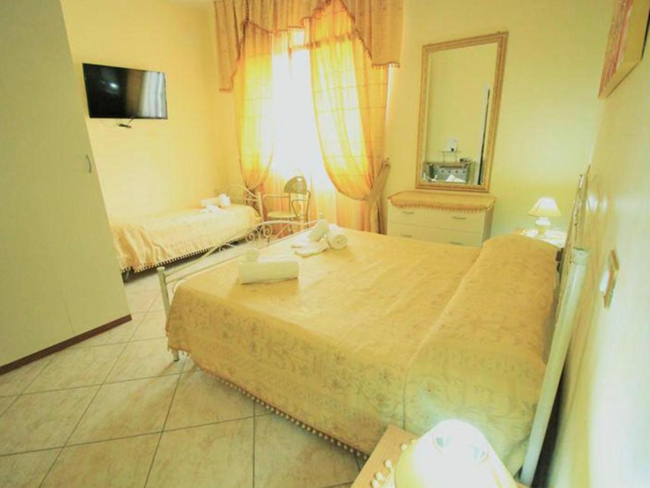 Deluxe Triple Room photo 1