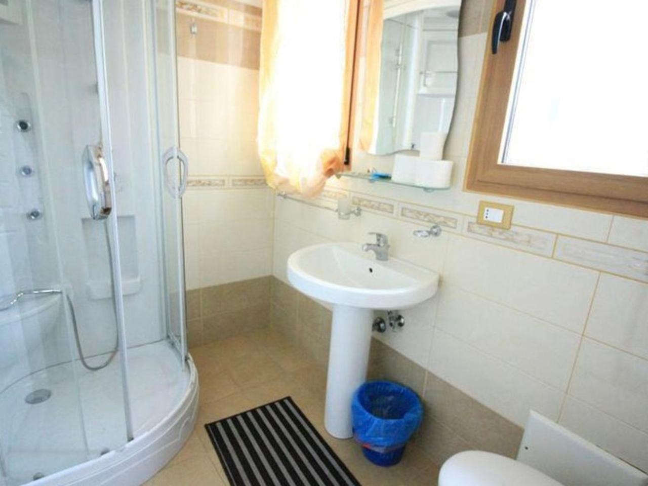 Deluxe Triple Room photo 2