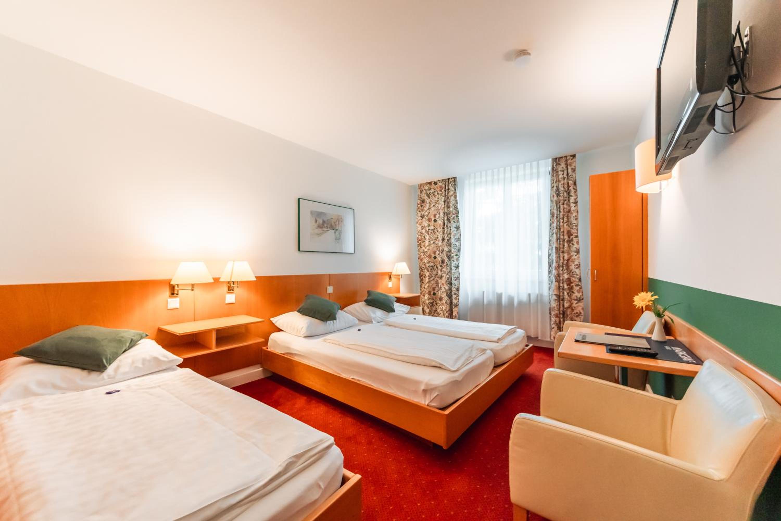 Triple Room - Photo 1