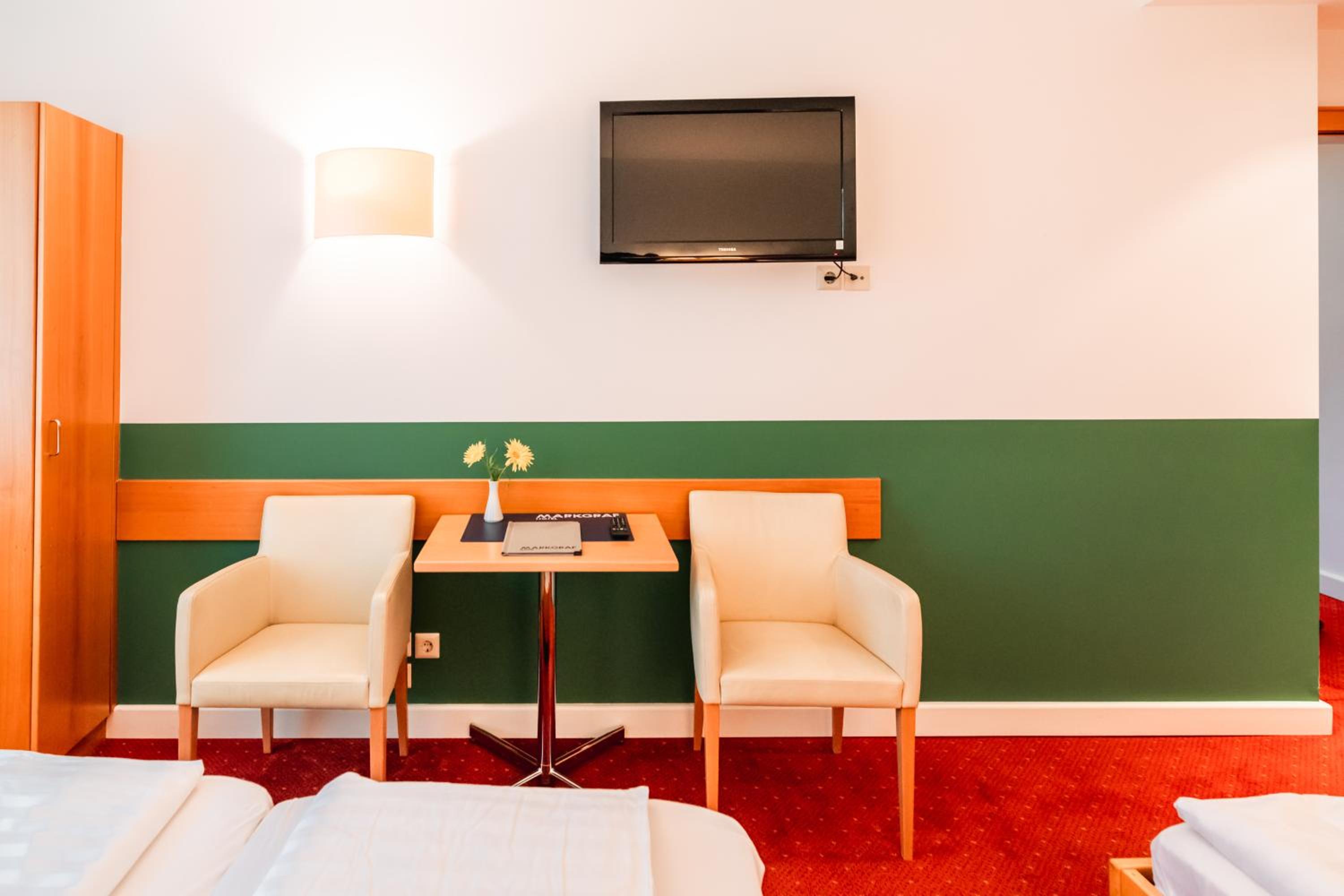 Triple Room - Photo 6