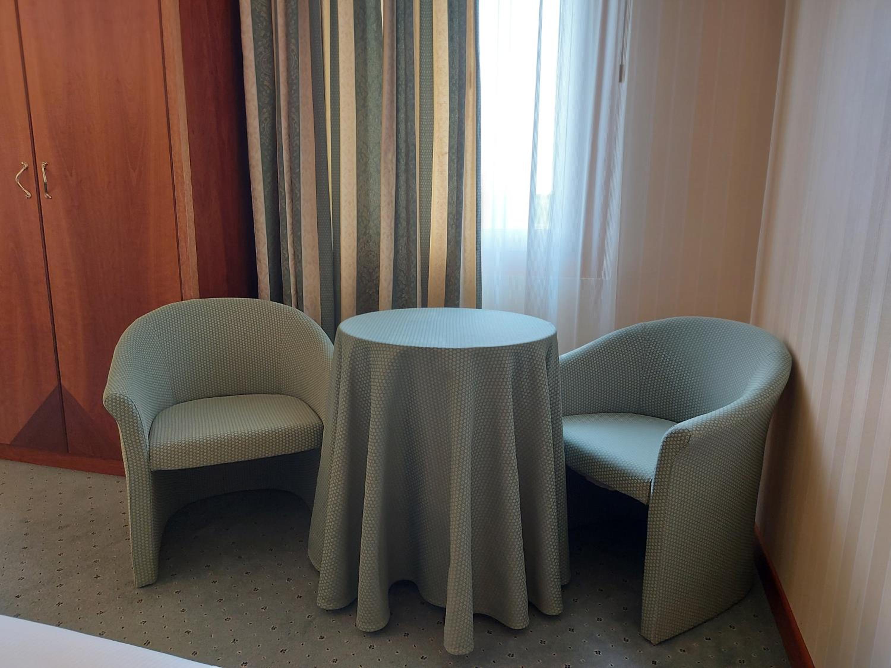 Standard Double Room - Photo 5