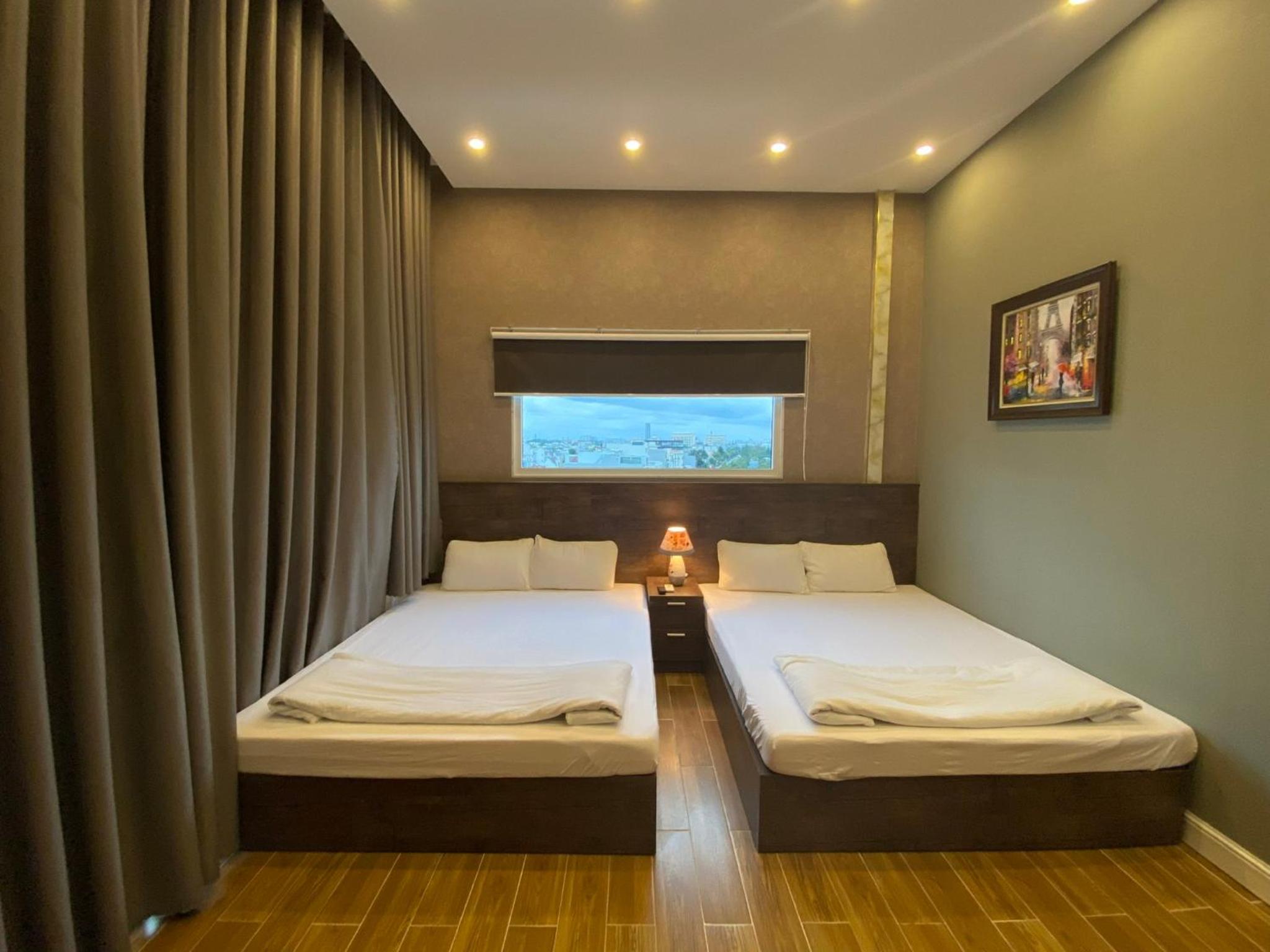 Quadruple Room with Balcony
