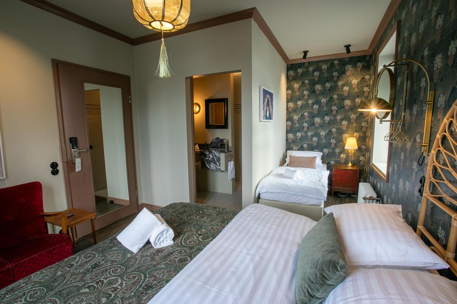 Deluxe Triple Room - Photo 3