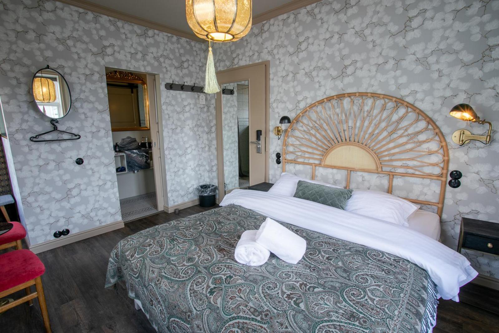 Deluxe Double Room - Photo 2
