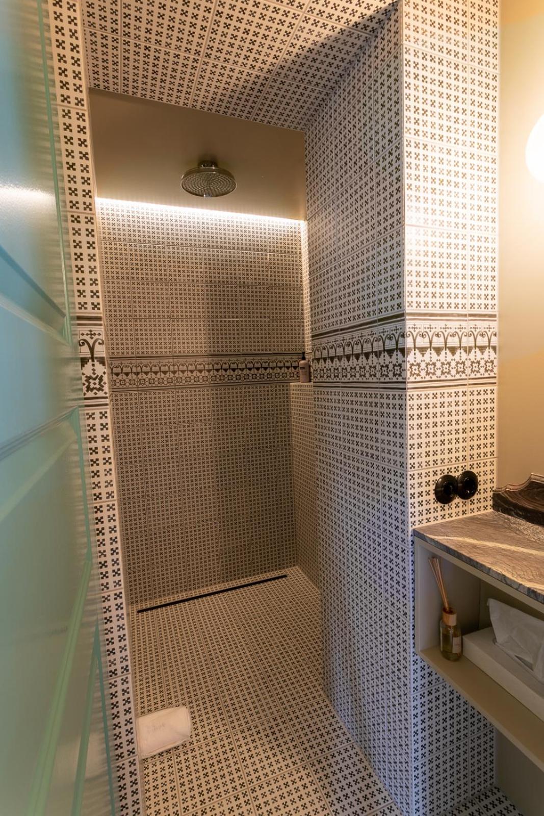 Deluxe Double Room - Photo 6