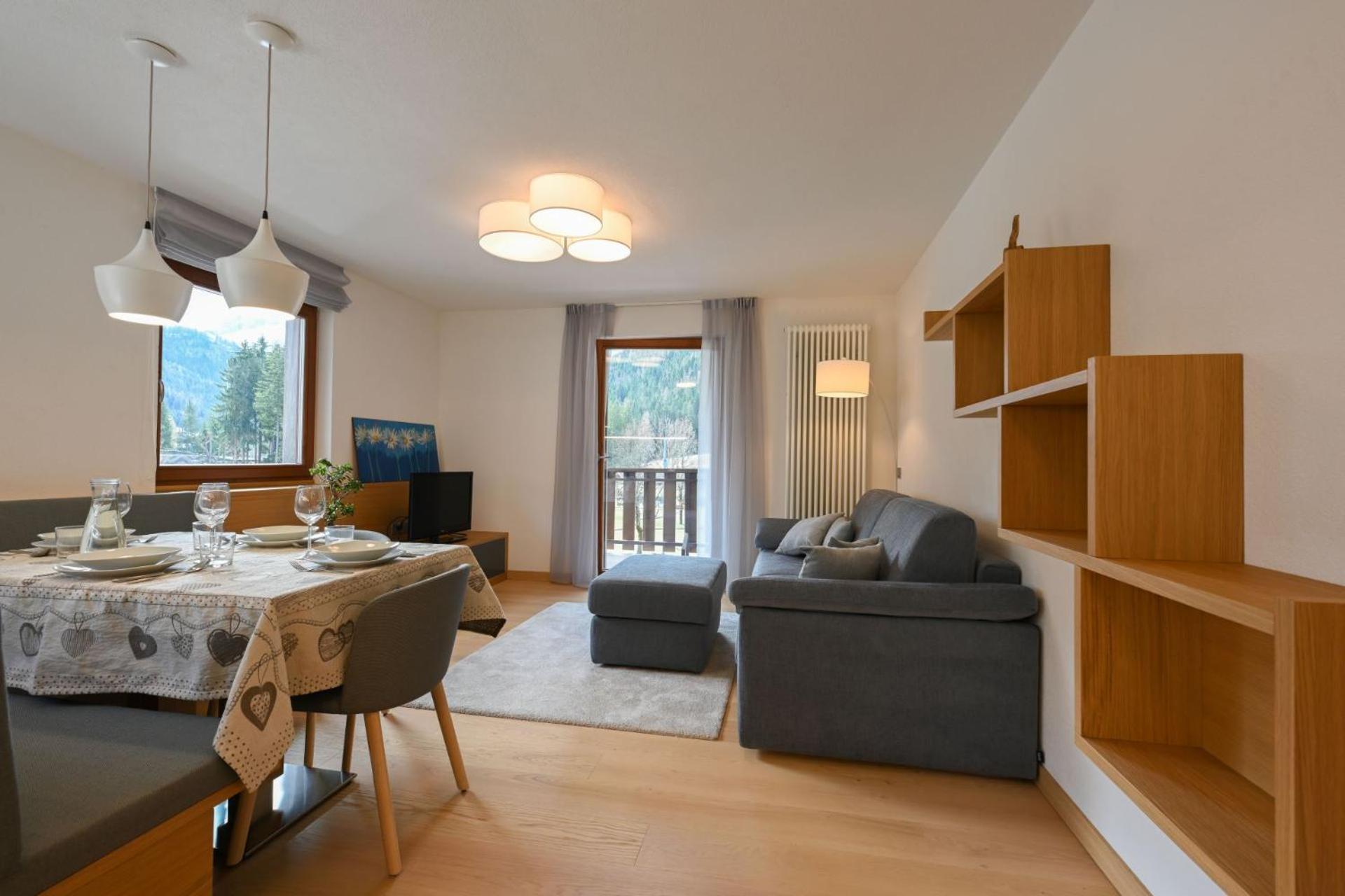 Deluxe Apartment