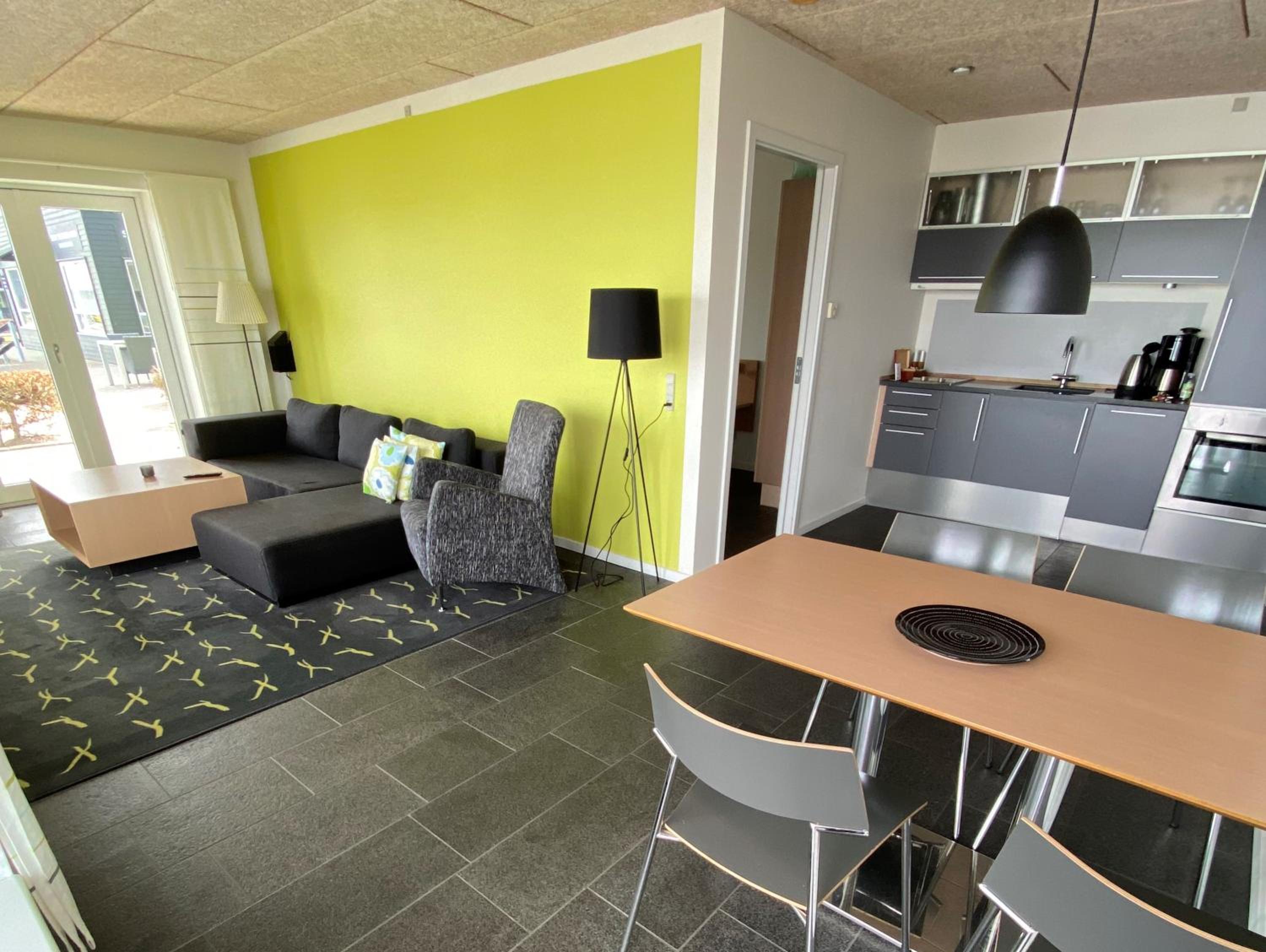 Lejlighed med udsigt til vandet,  stueetage. Max 4 pers. - Photo 10
