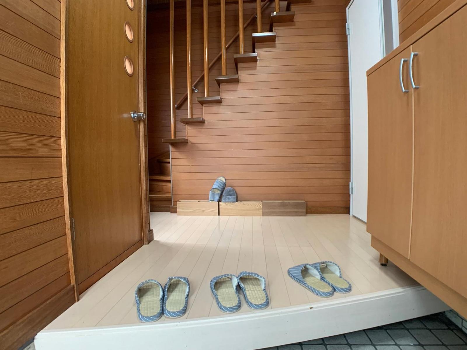 Two-Bedroom House - Photo 31