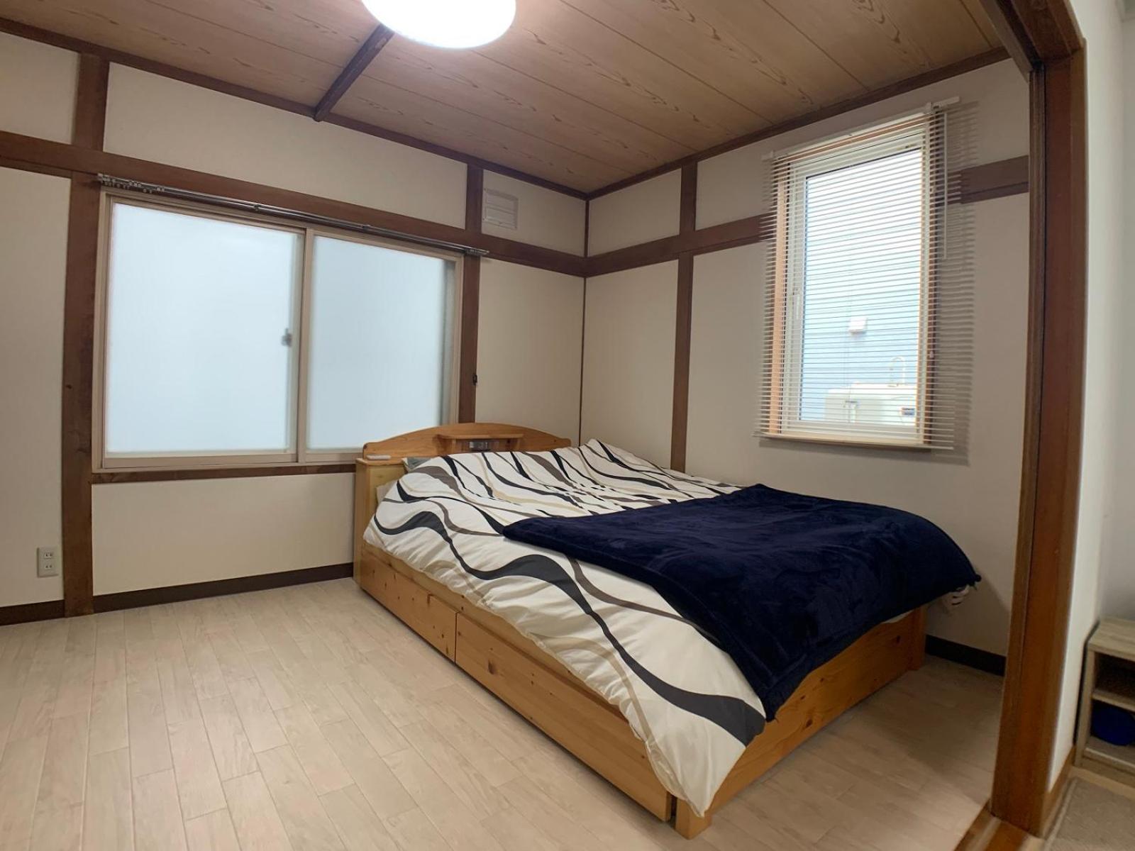 Two-Bedroom House - Photo 24
