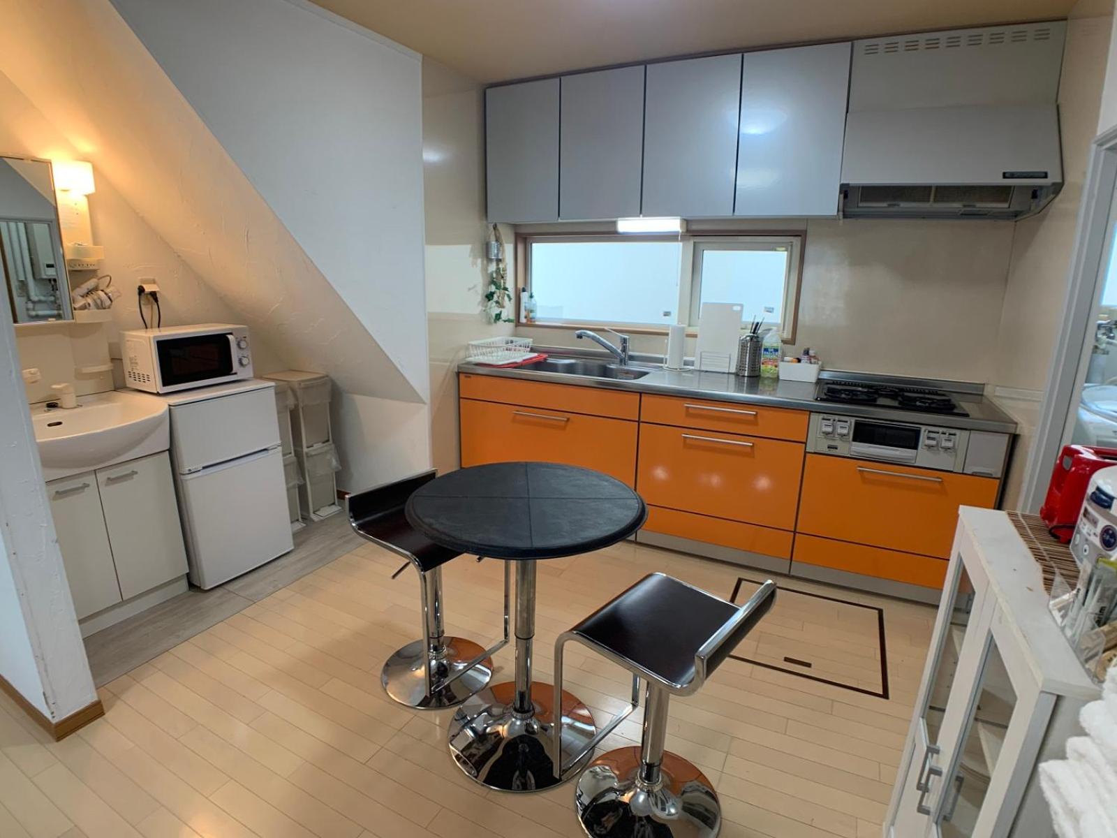 Two-Bedroom House - Photo 23