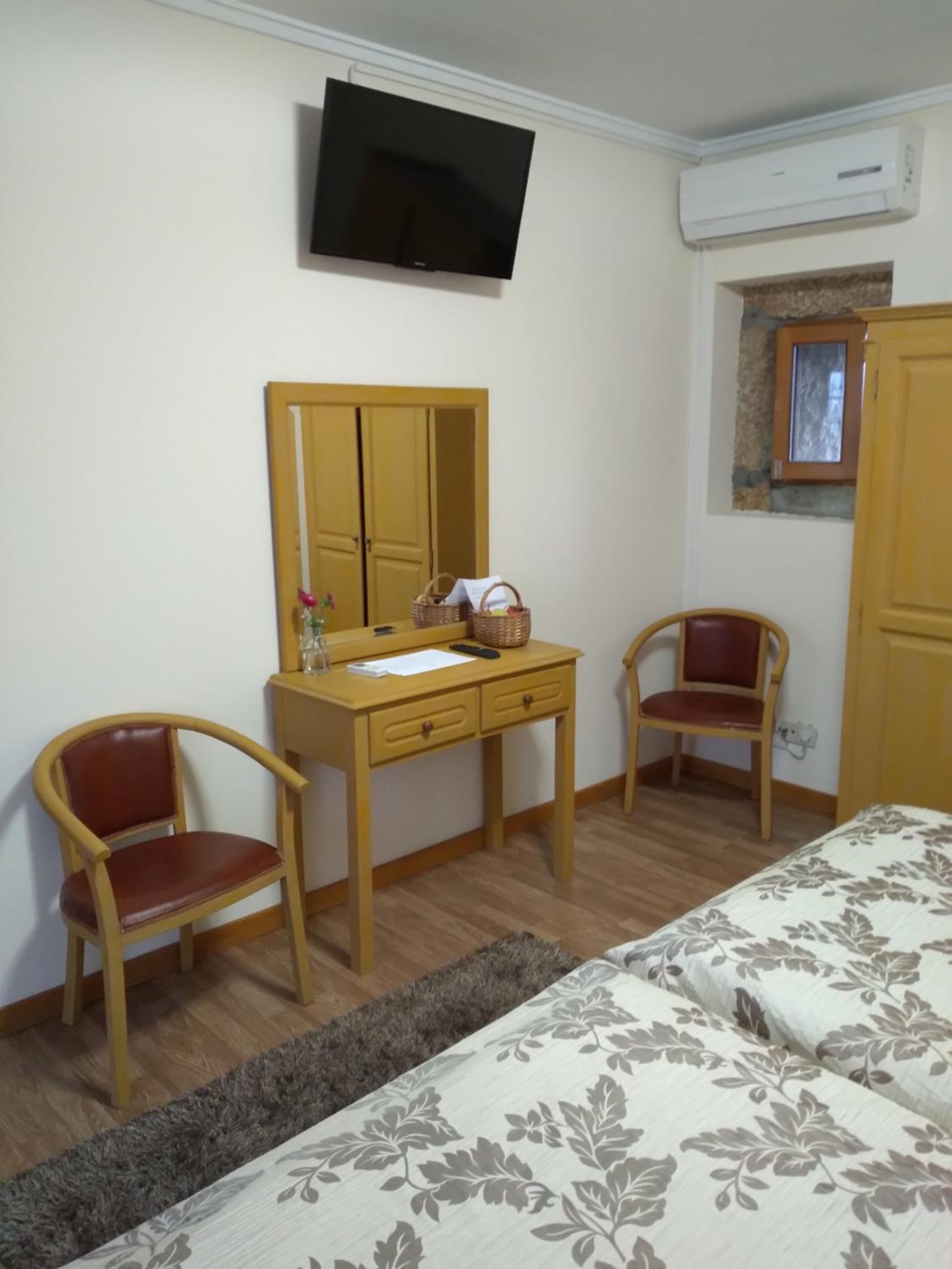 Double or Twin Room - Disability Access photo 2