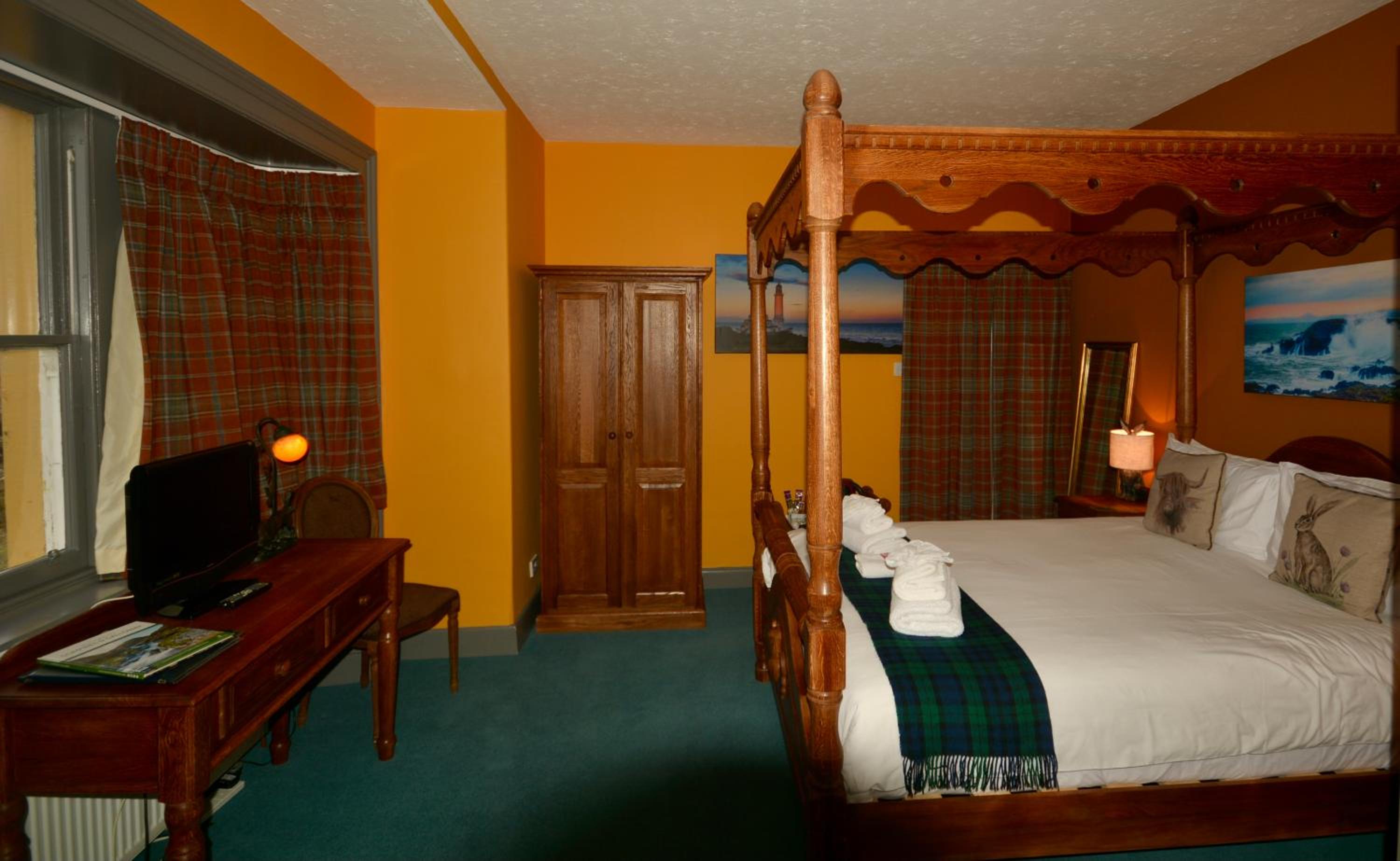 Deluxe Double Room with Balcony and Sea View