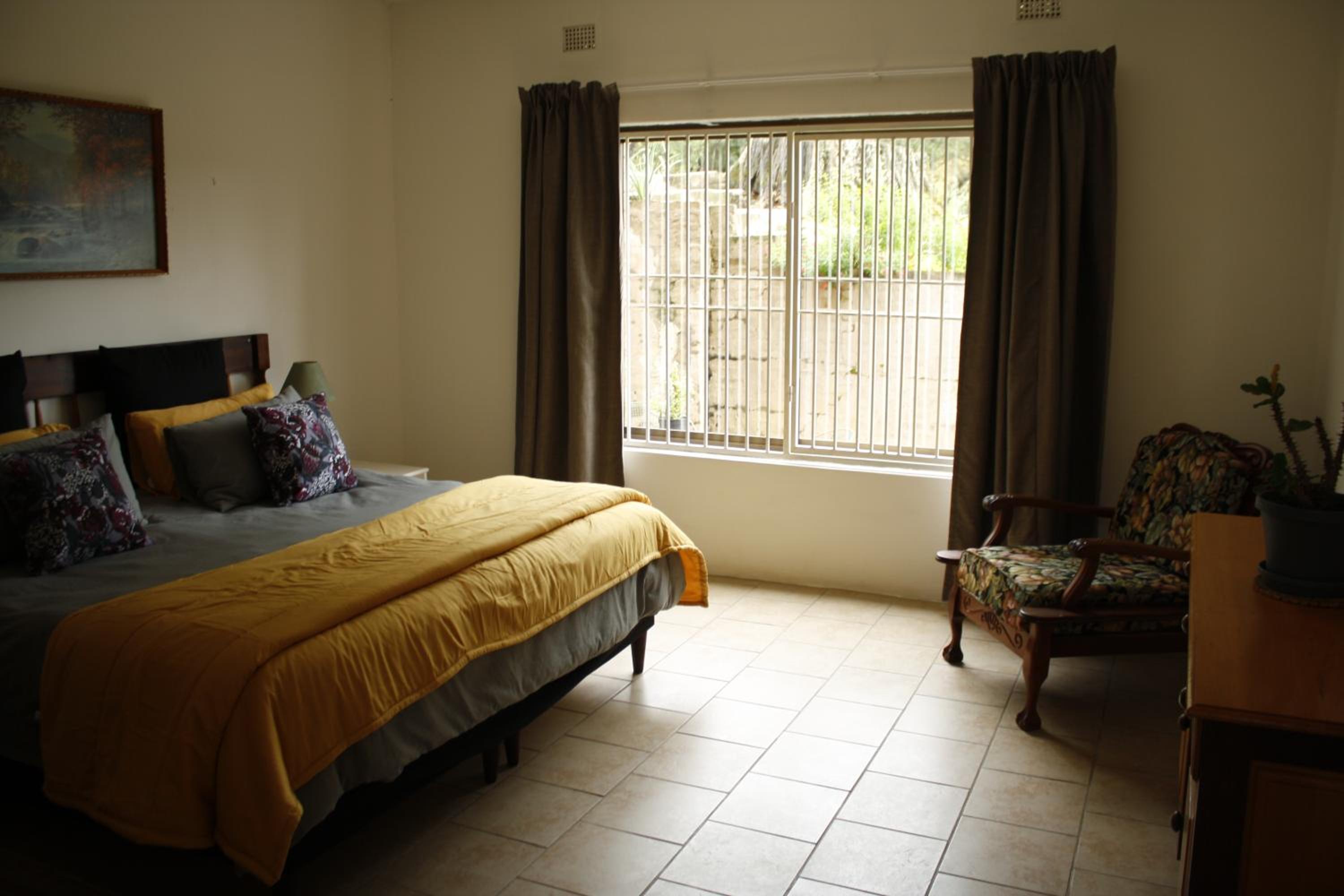 Double or Twin Room - Photo 3