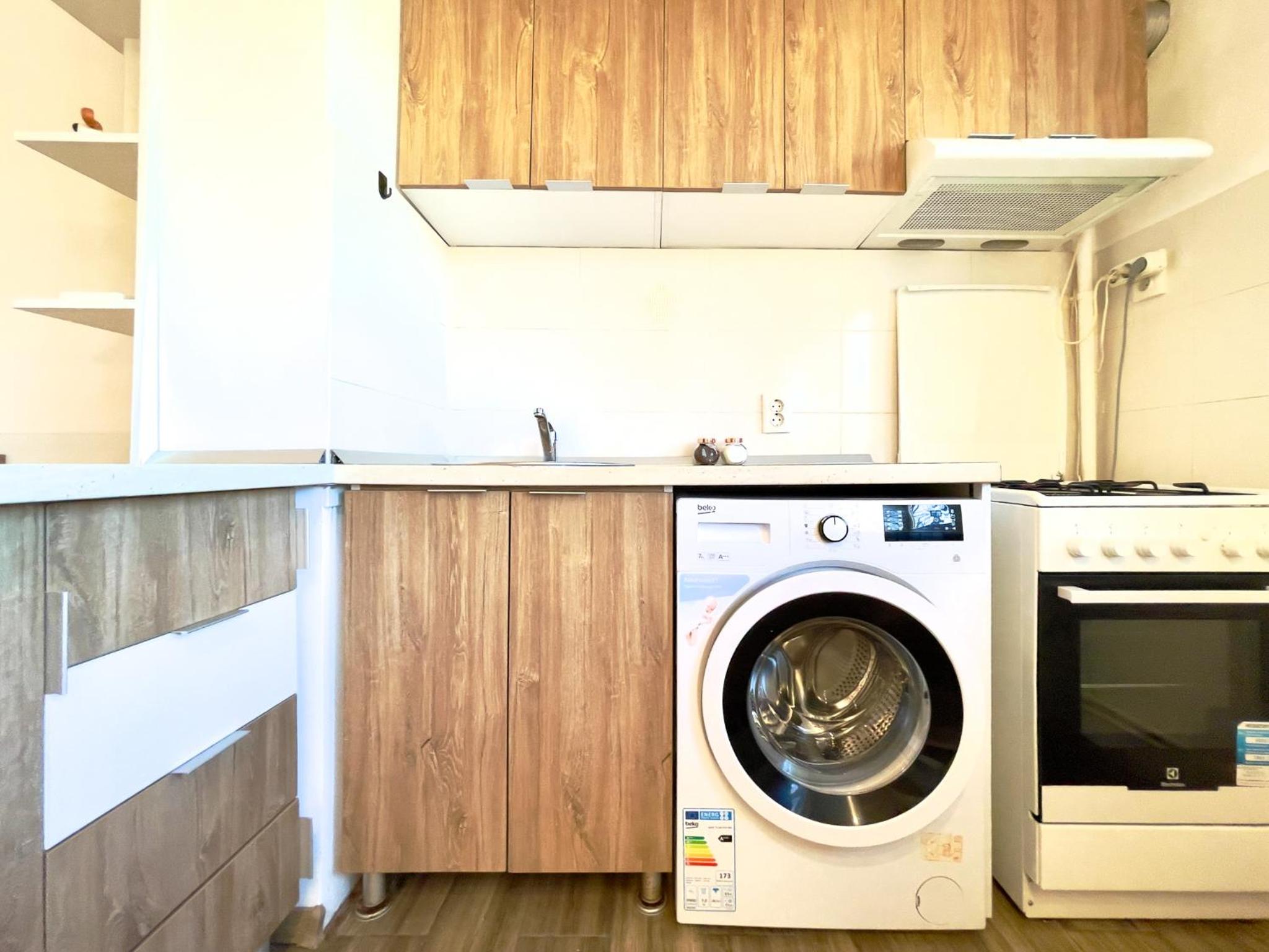 One-Bedroom Apartment - Photo 9
