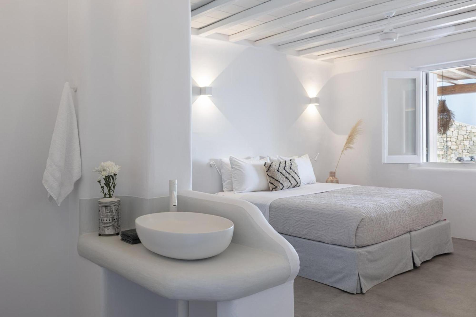 Villa photo 1