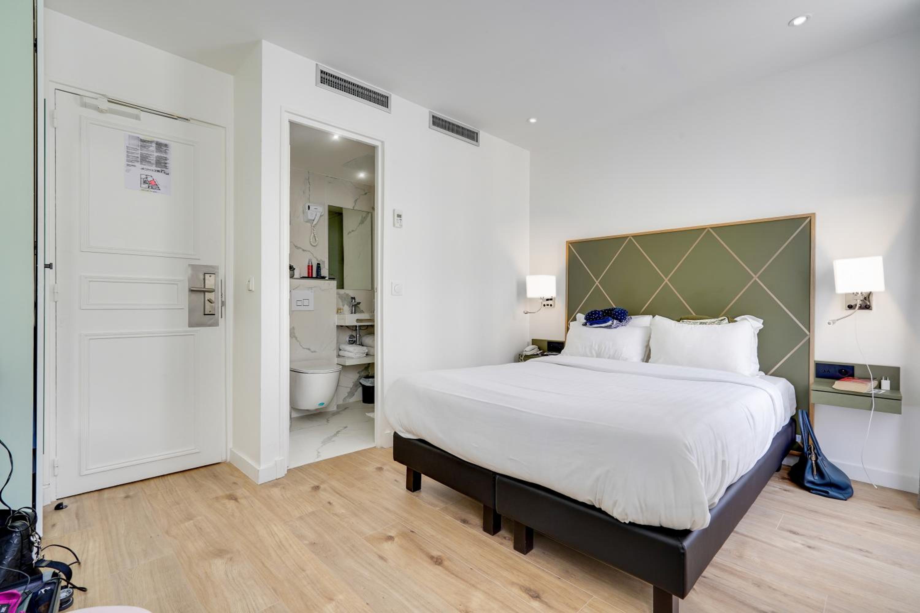 Superior Double Room photo 2