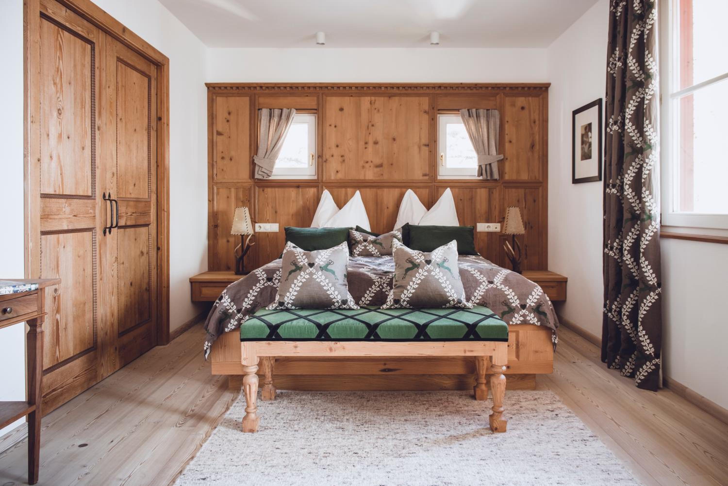 Deluxe Suite - Photo 1