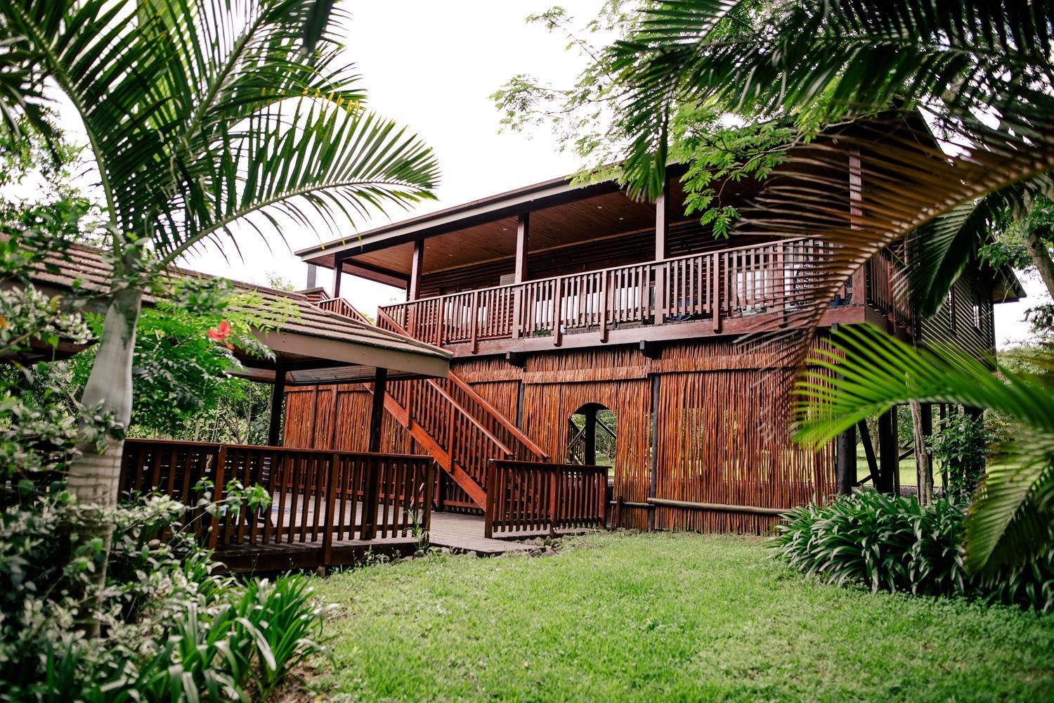 Three-Bedroom Log Cabin with Splash Pool - Photo 5
