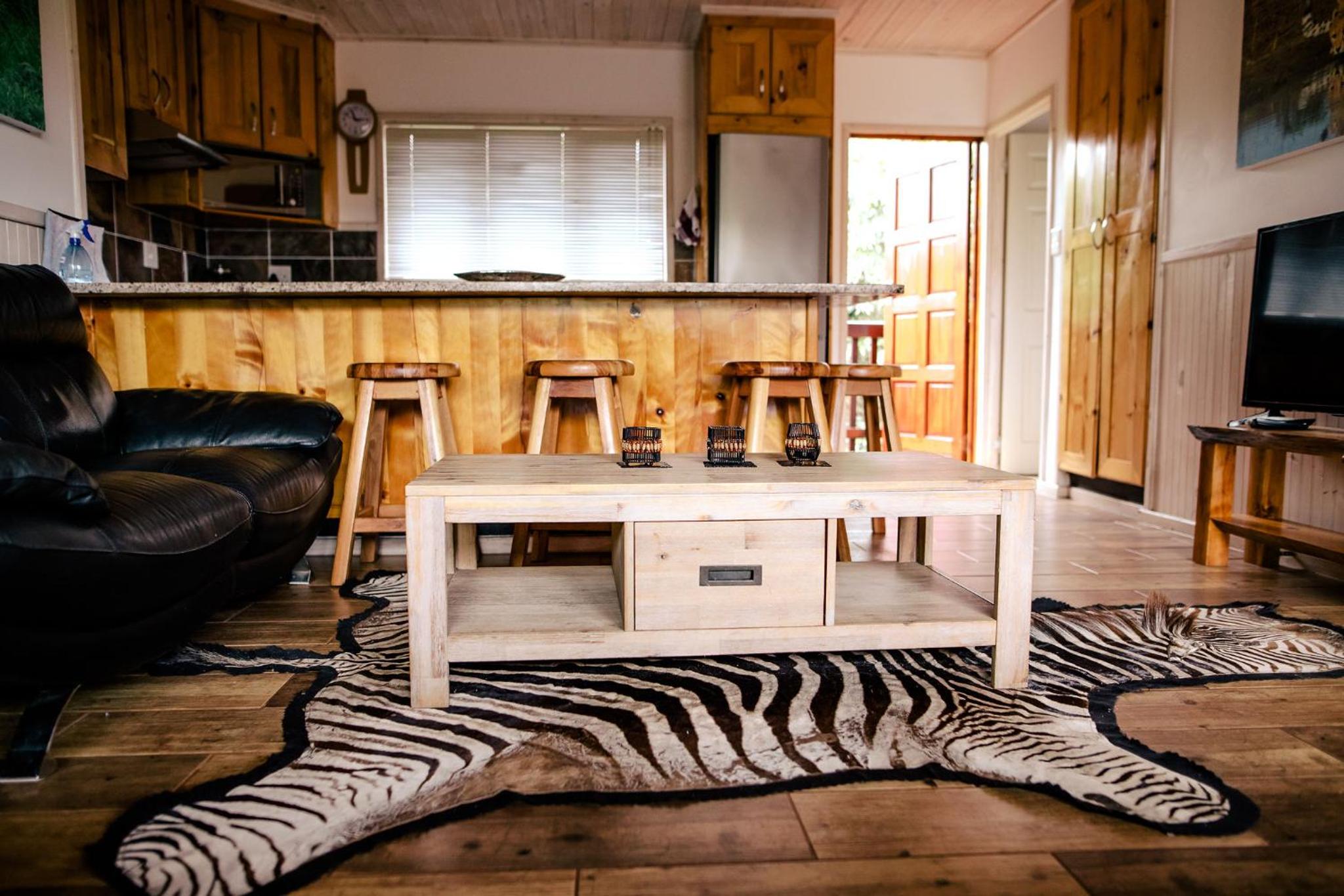 Two-Bedroom Log Cabin with Splash Pool - Photo 21