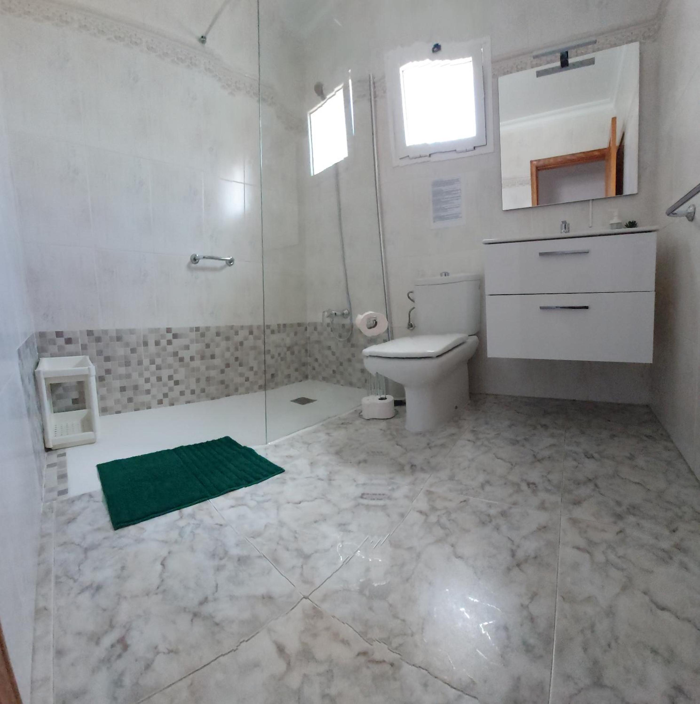 Apartment - Ground Floor photo 2
