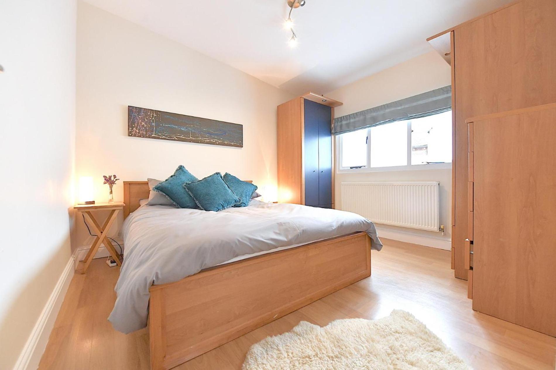 Three-Bedroom House photo 1