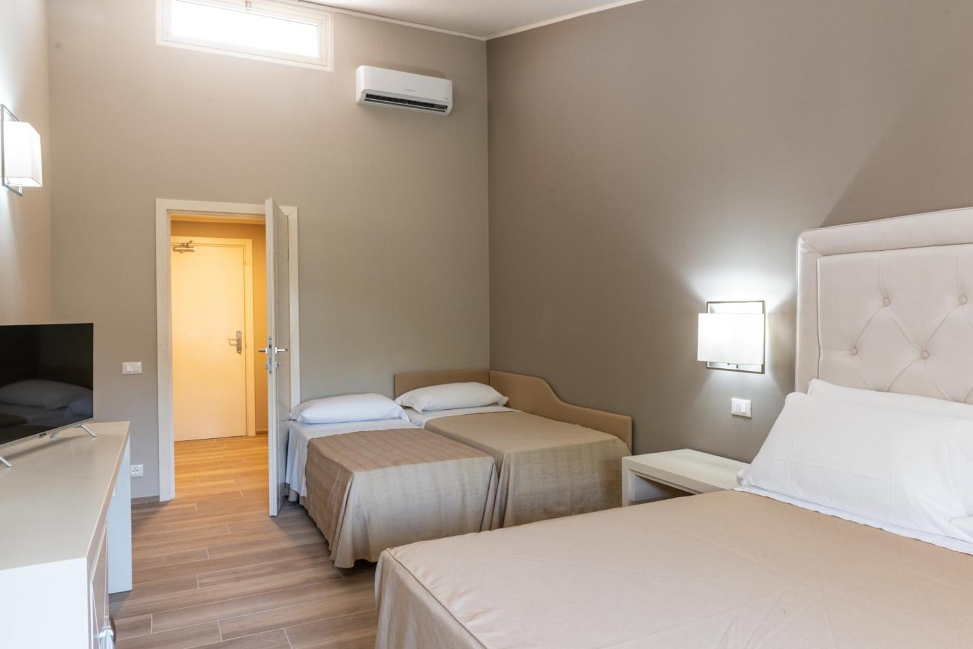 Quadruple Room photo 2
