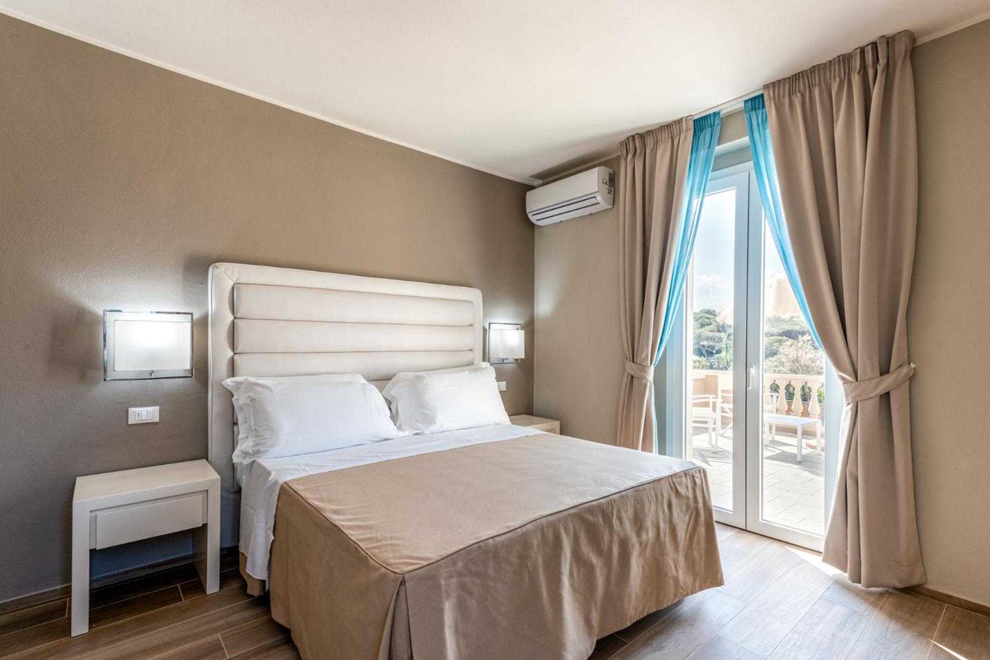 Double Room with Balcony photo 1