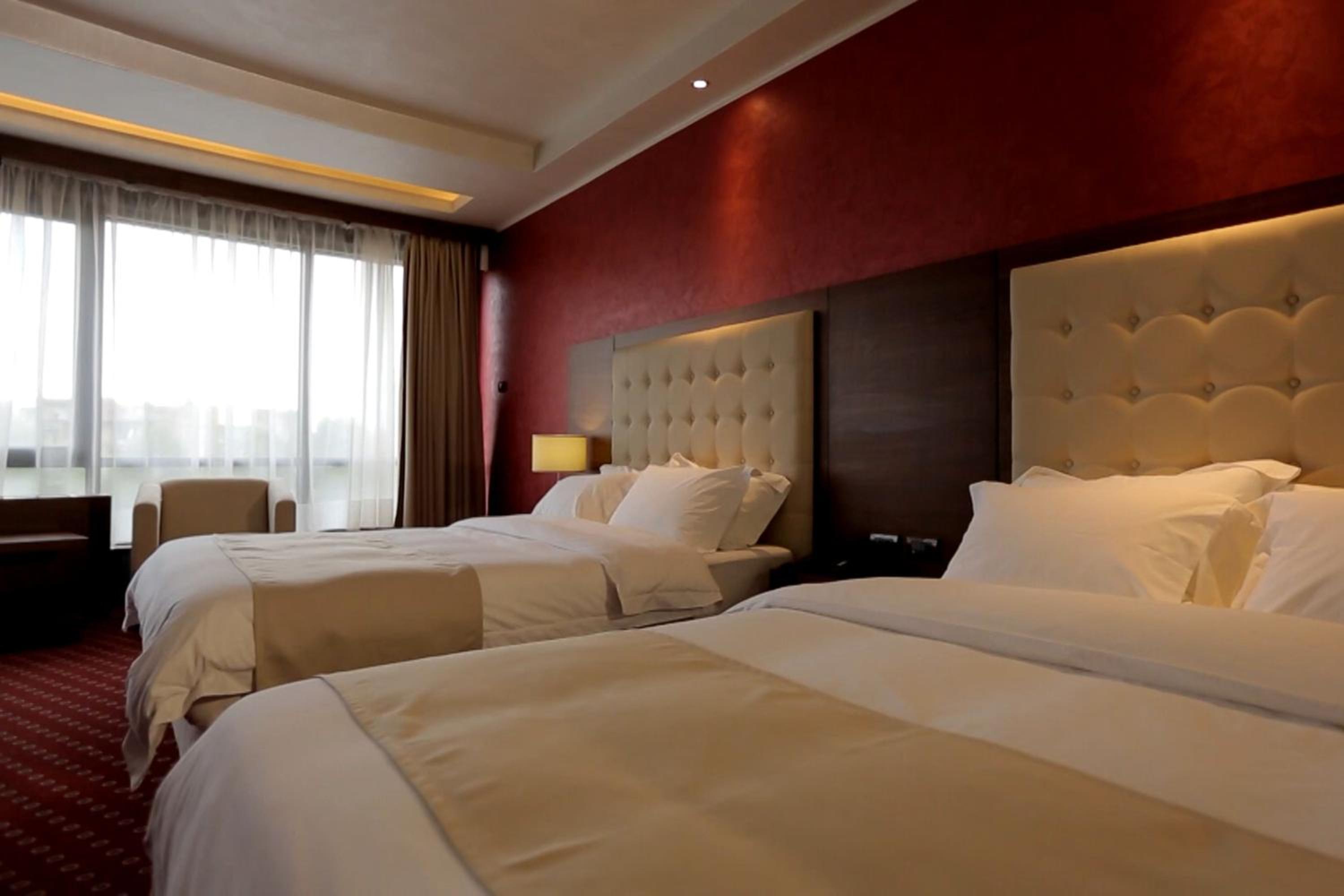 Superior Queen Room with Two Queen Beds photo 3