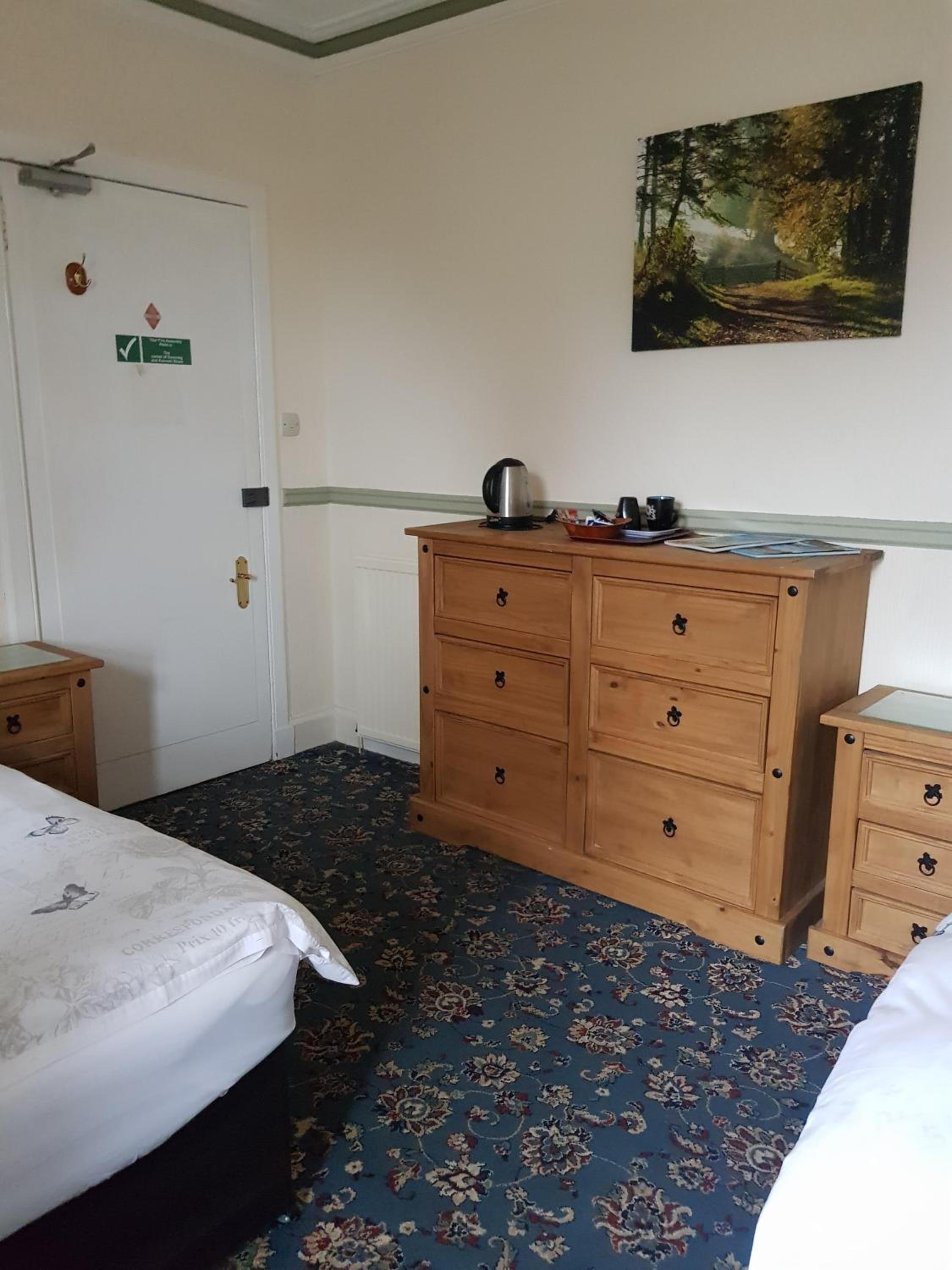 Classic Triple Room photo 2