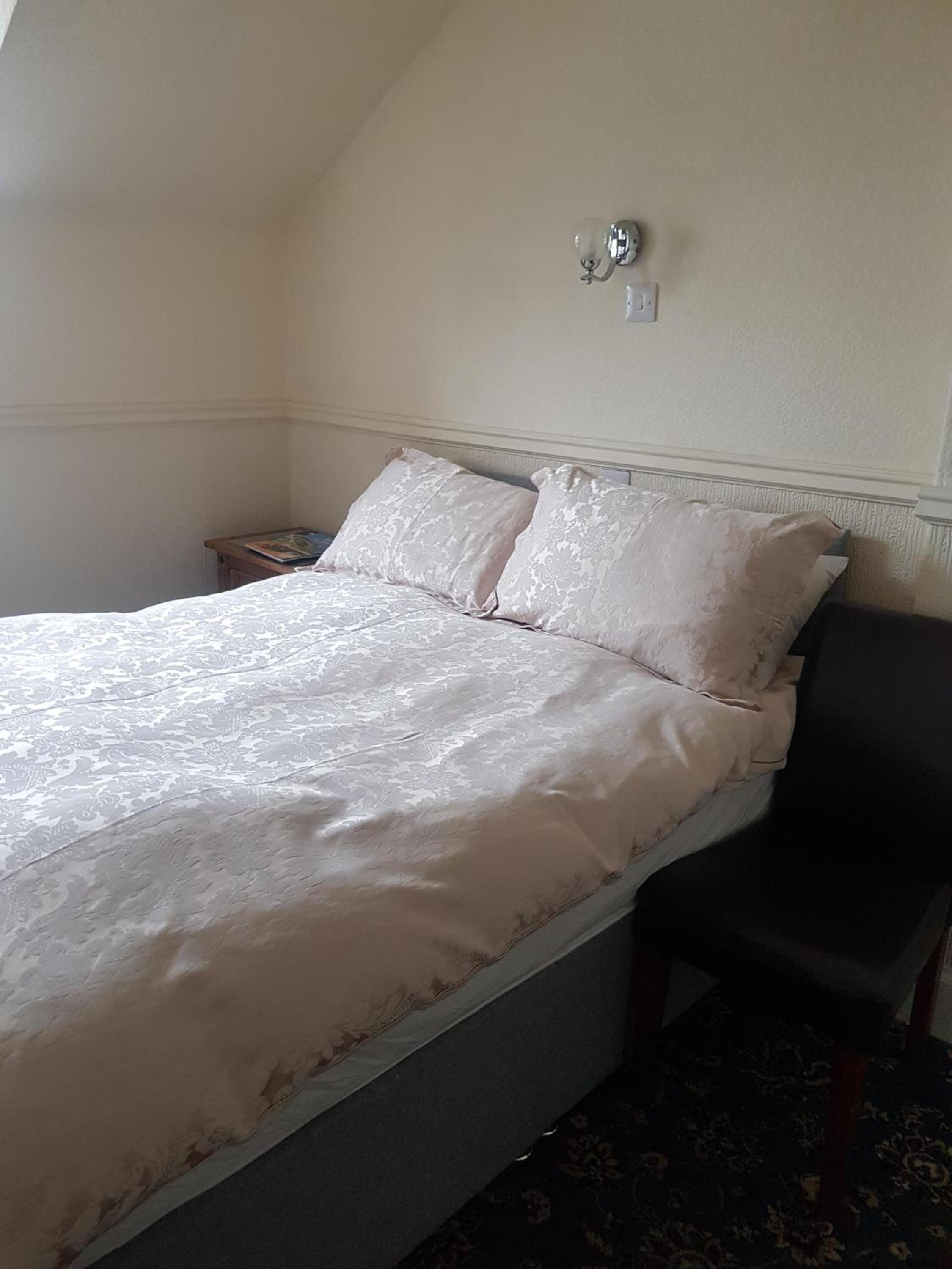 Double Room With Shared Bathroom photo 3