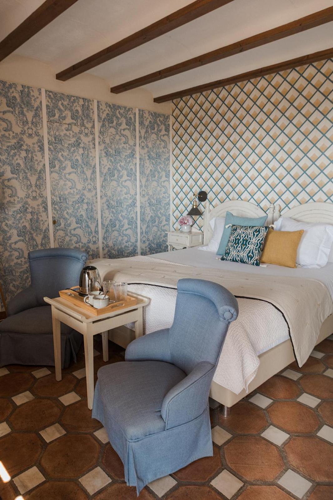 Classic Double Room with Terrace photo 3
