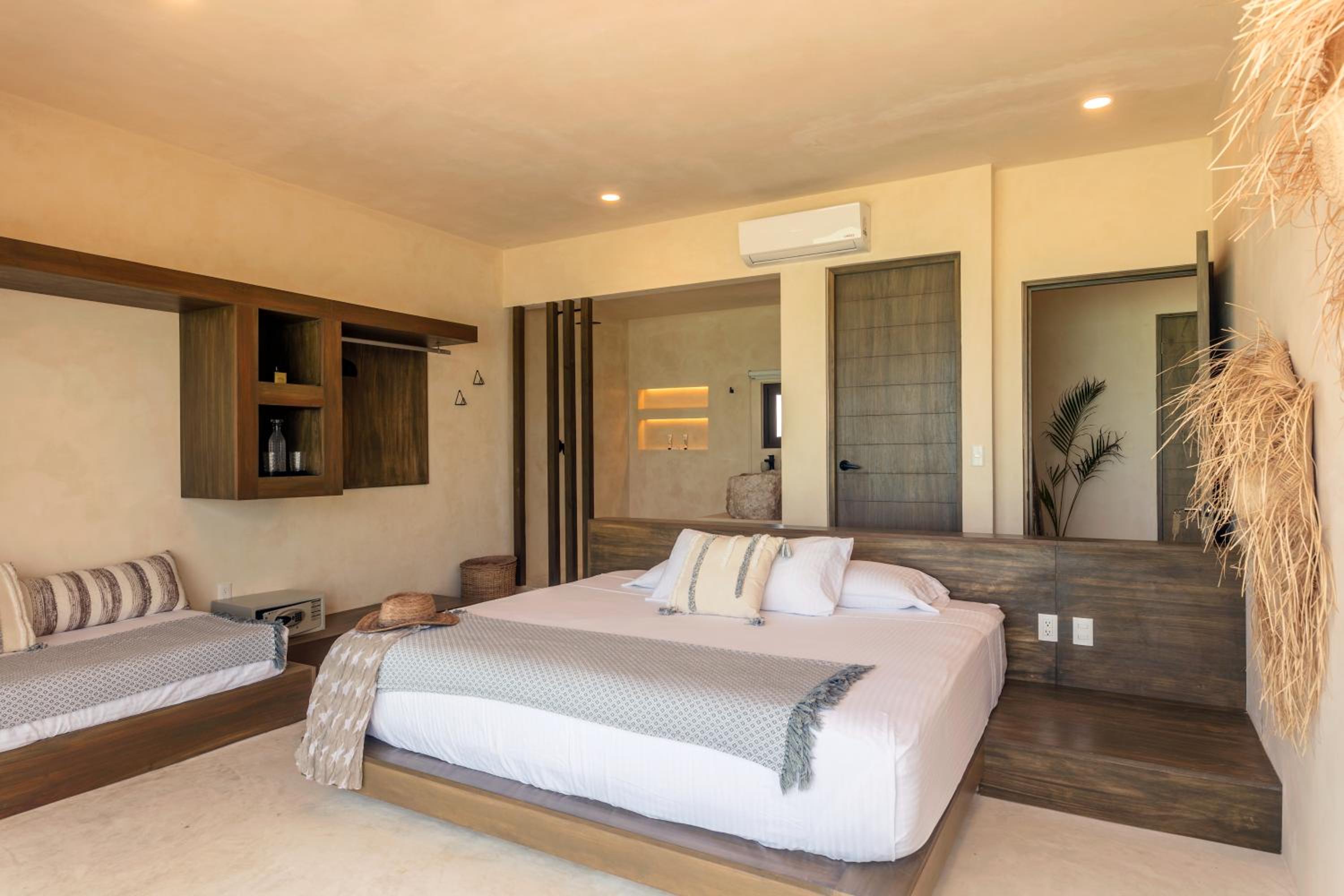 King Room with Sea View photo 1