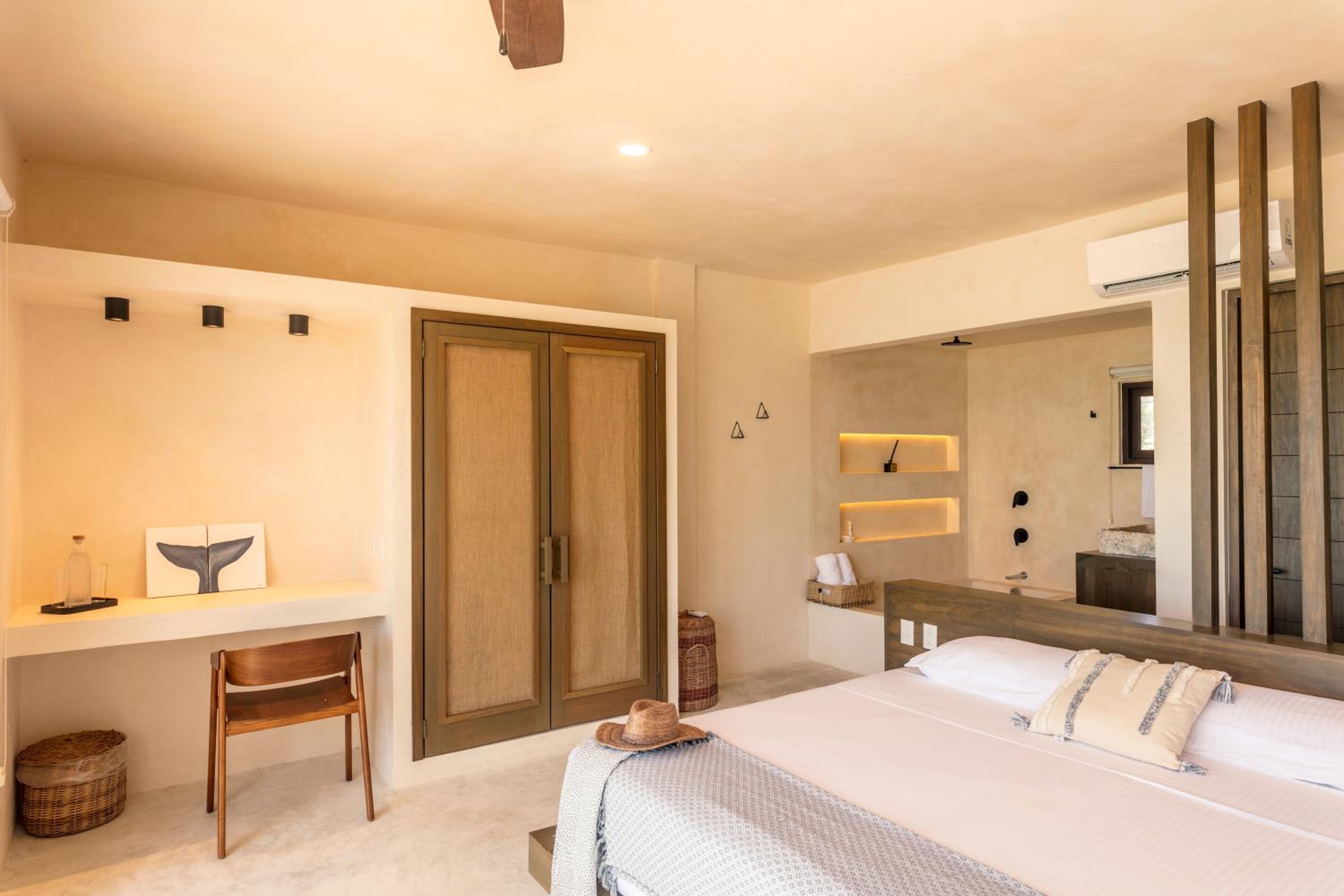 Double Room with Sea View photo 1