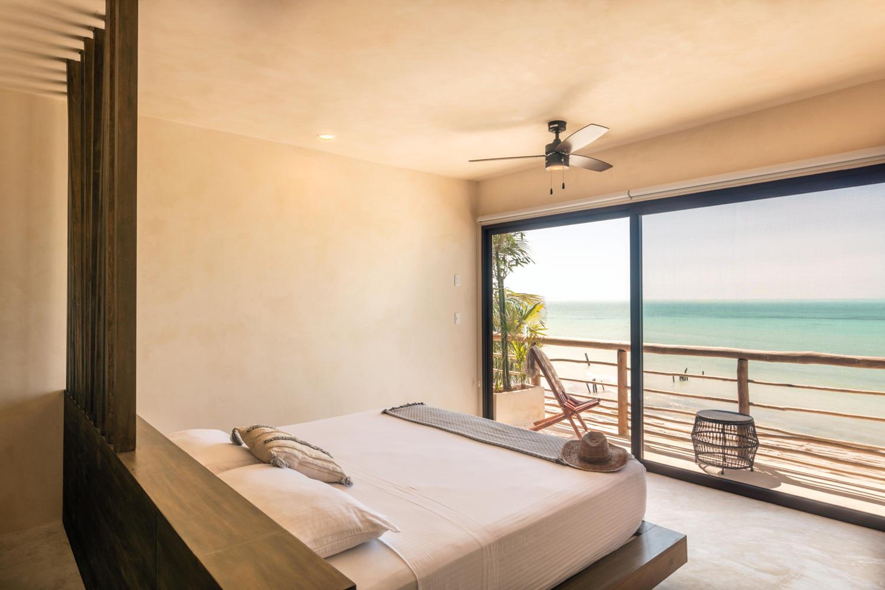 Double Room with Sea View photo 2