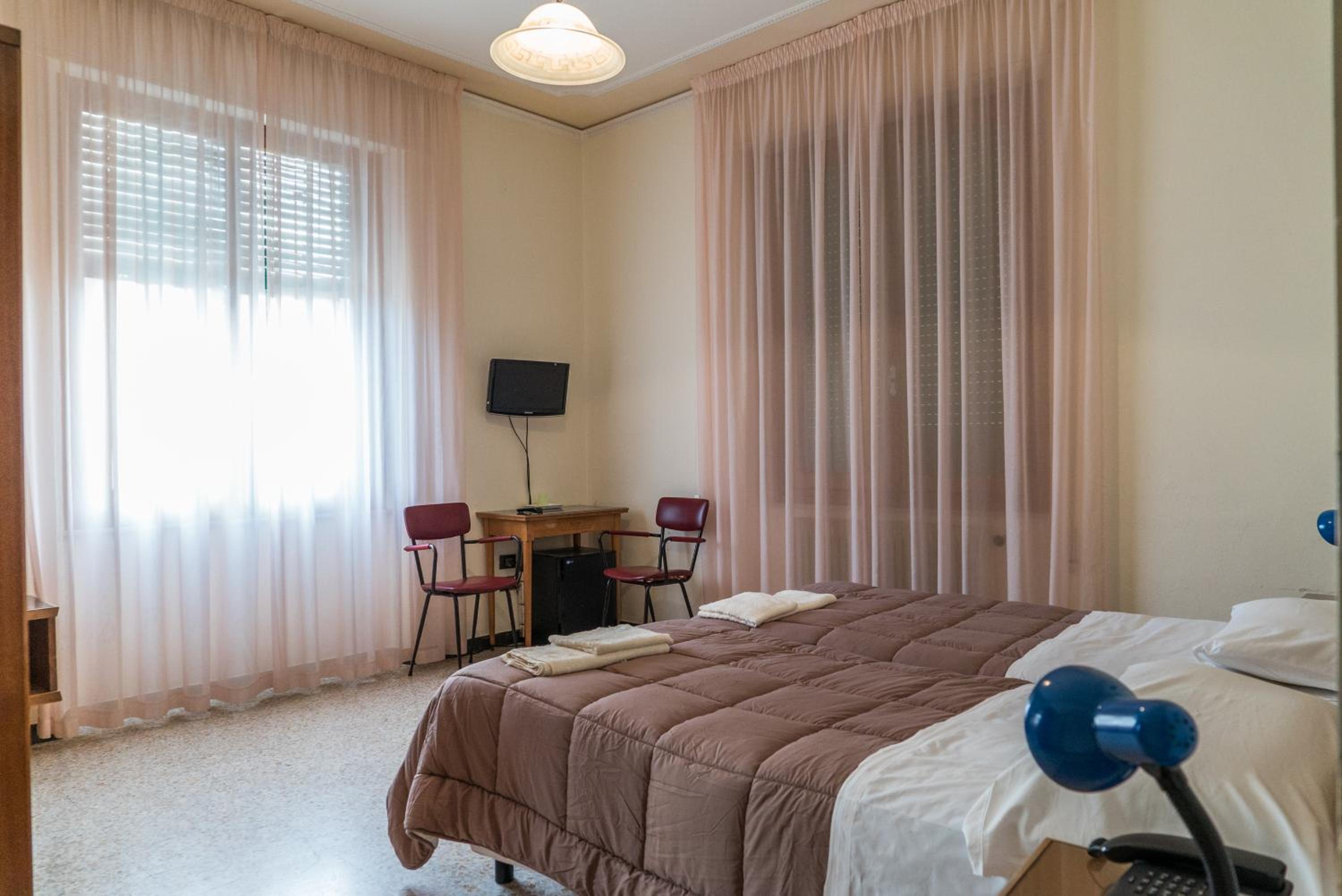 Double Room - Photo 1