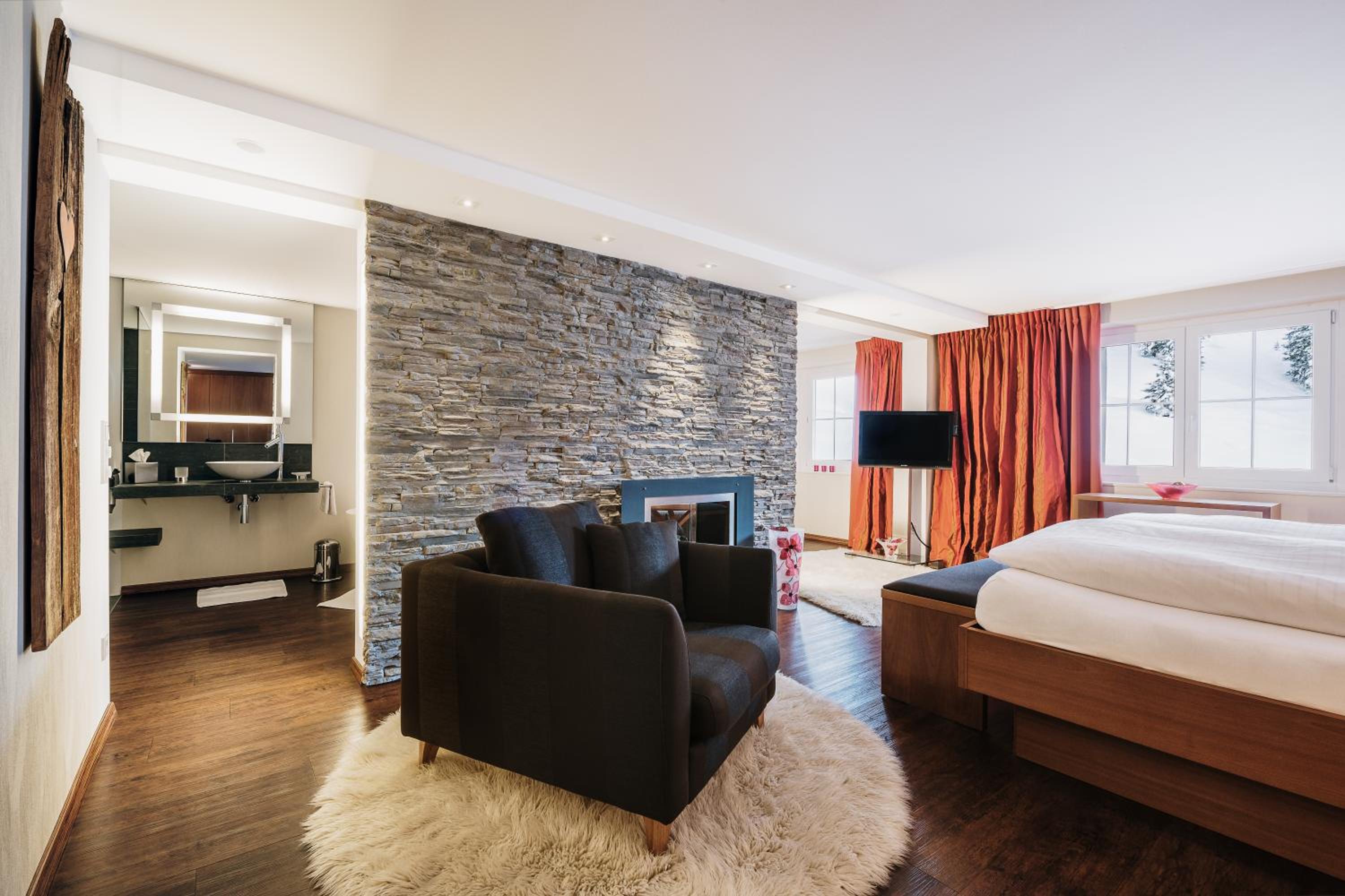Deluxe Suite photo 1