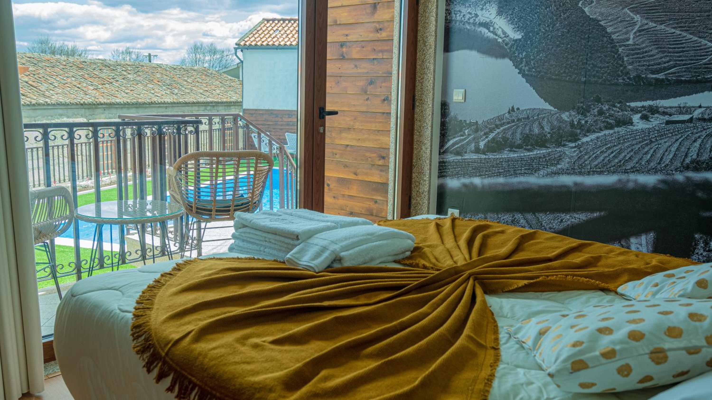 Deluxe Room - Photo 1