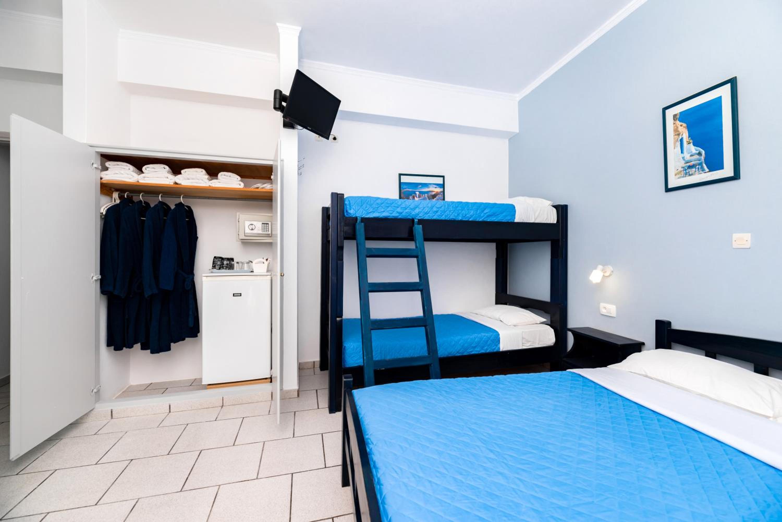 Quadruple Room with Balcony