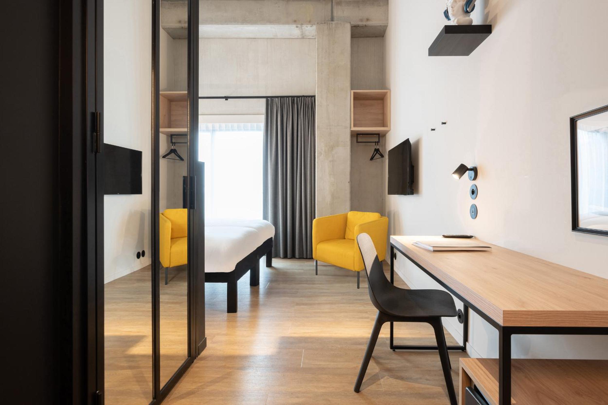 Comfort Double Room with Balcony - Photo 5