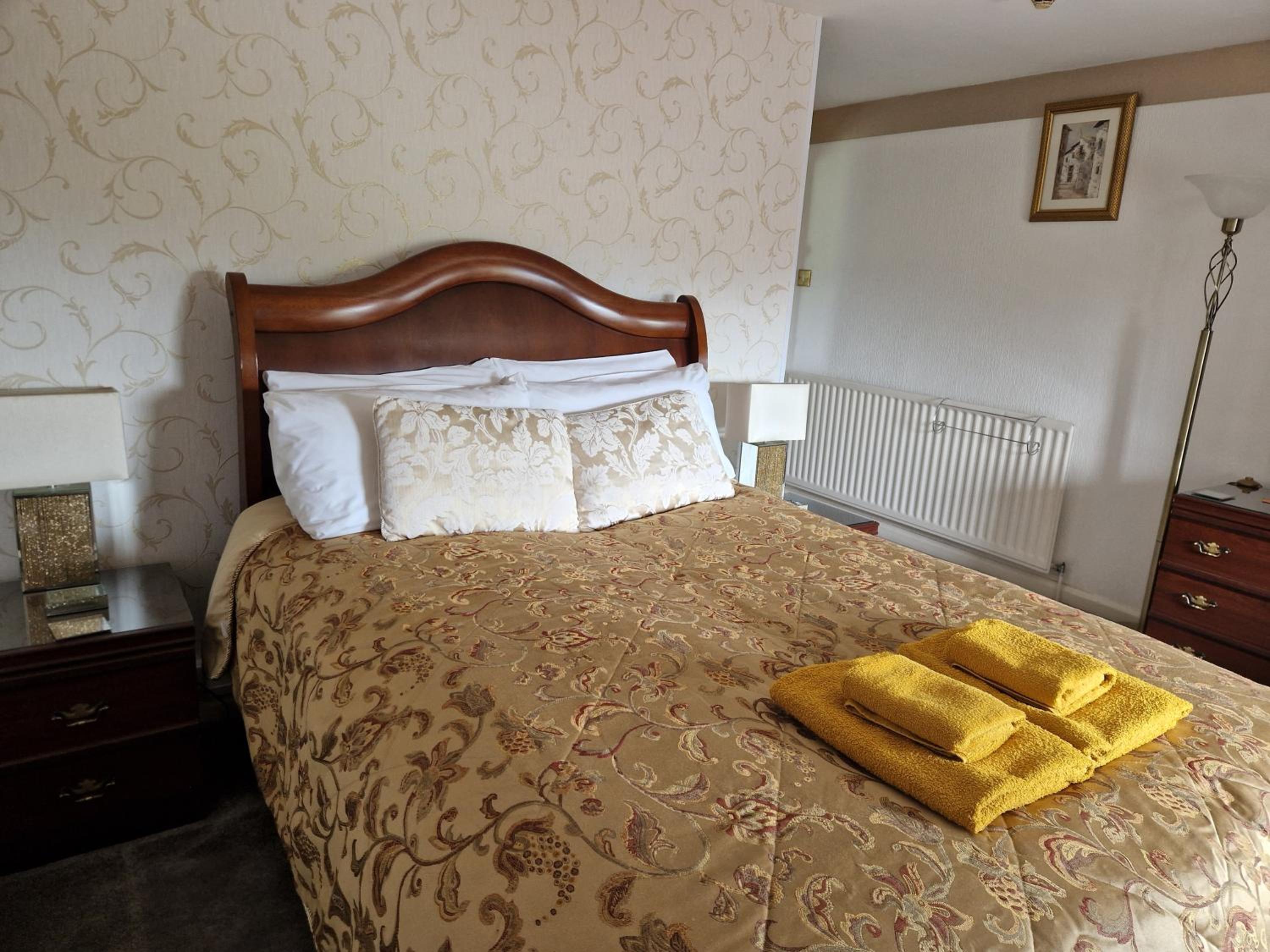 Double Room - Photo 2