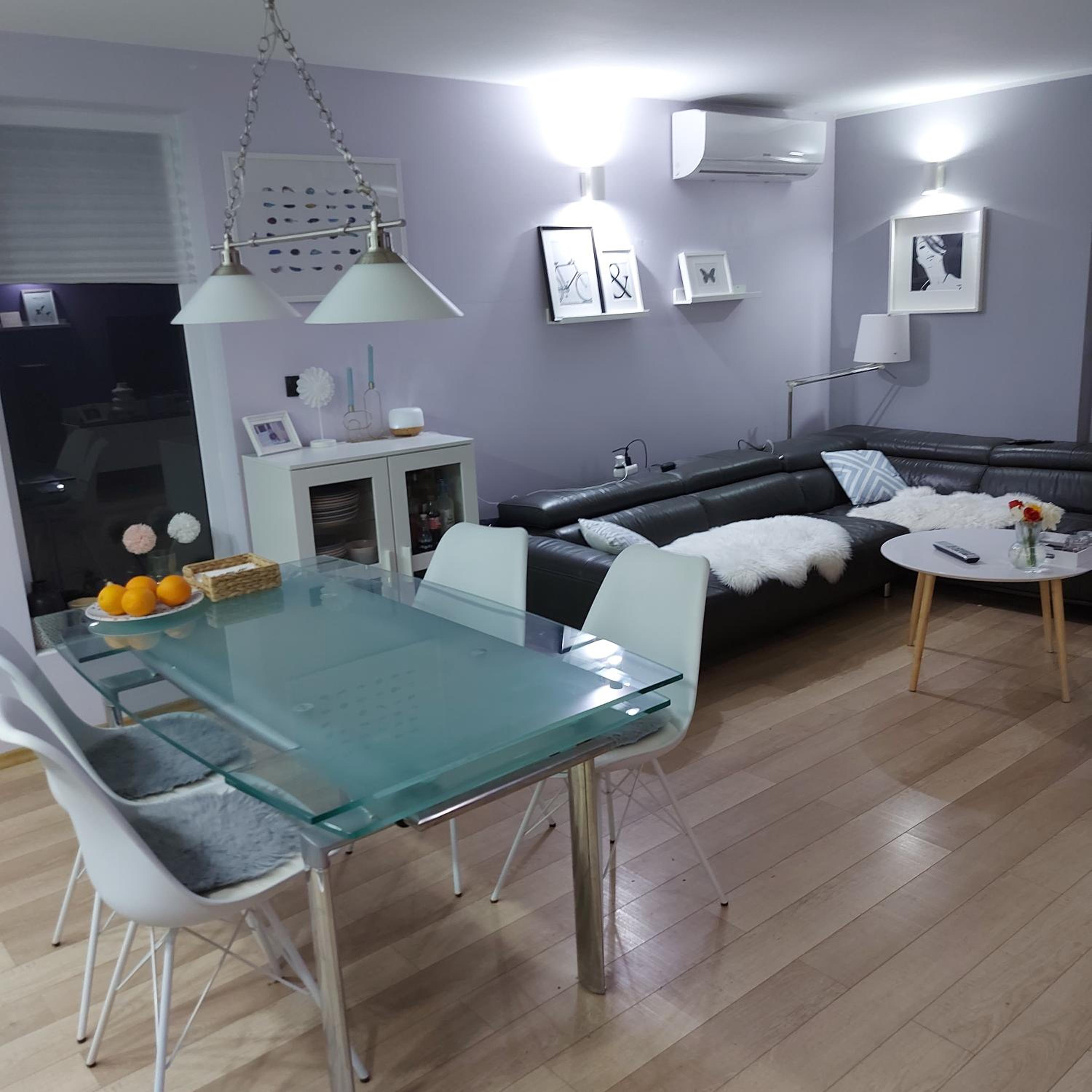 Three-Bedroom House - Photo 8