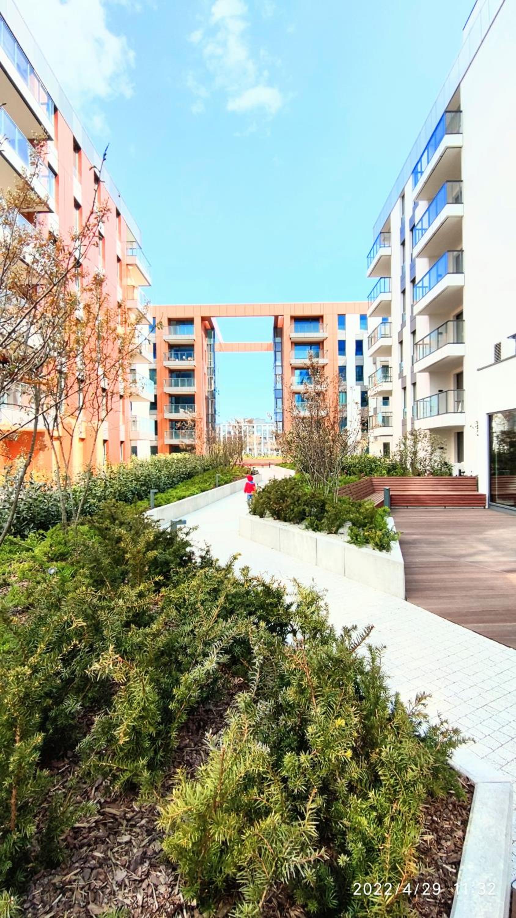 Three-Bedroom Apartment with Marina View - Photo 20