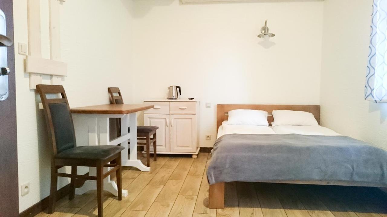 Double Room - Photo 3