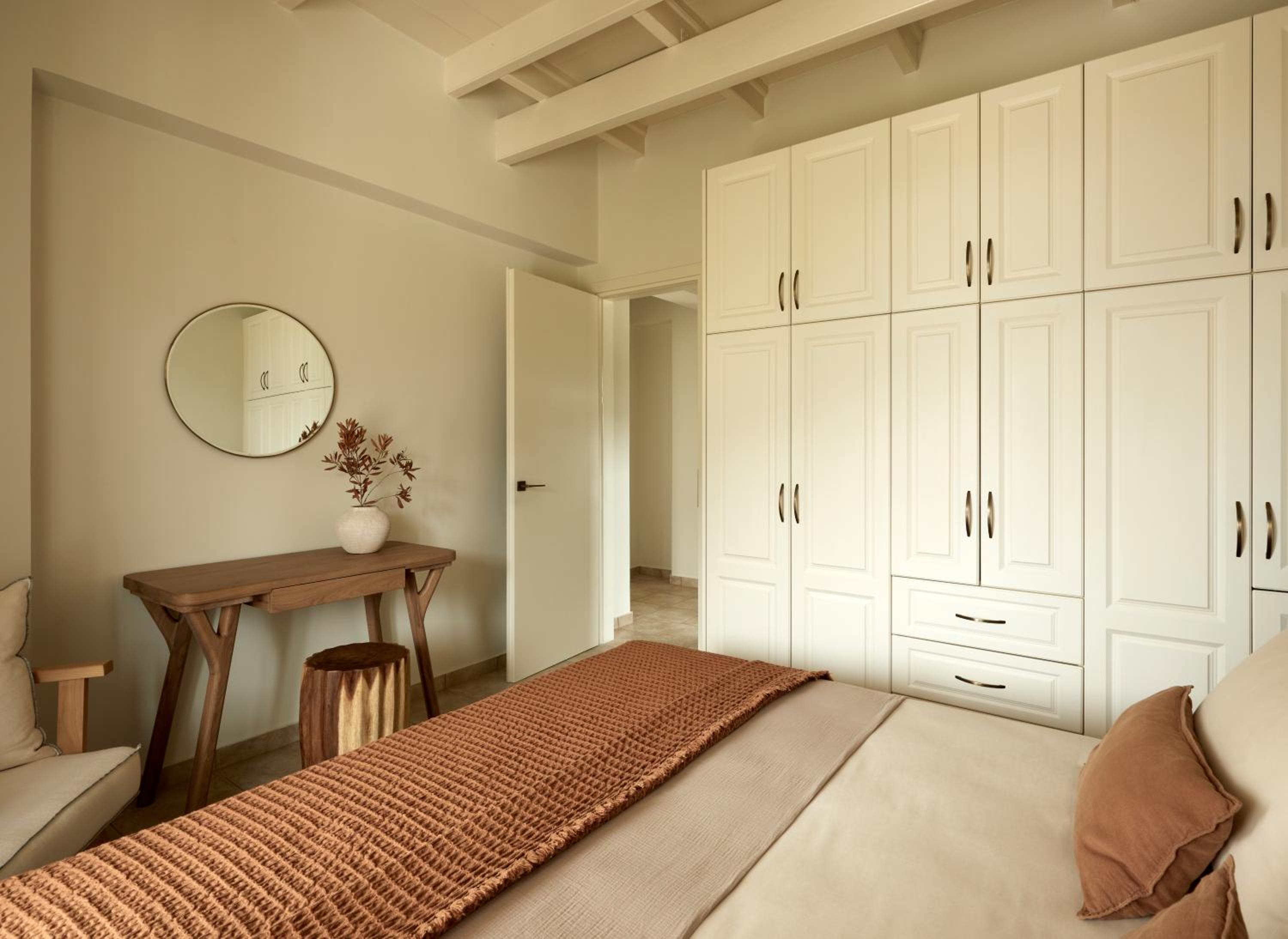 Three-Bedroom Villa photo 1